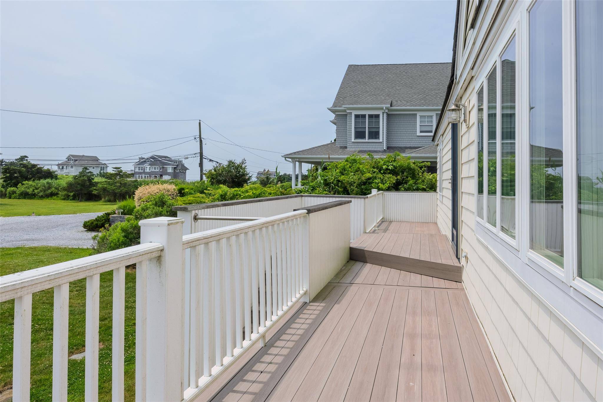 3 Bedroom Waterfront Home for Sale in Remsenburg - New York - USA - 8