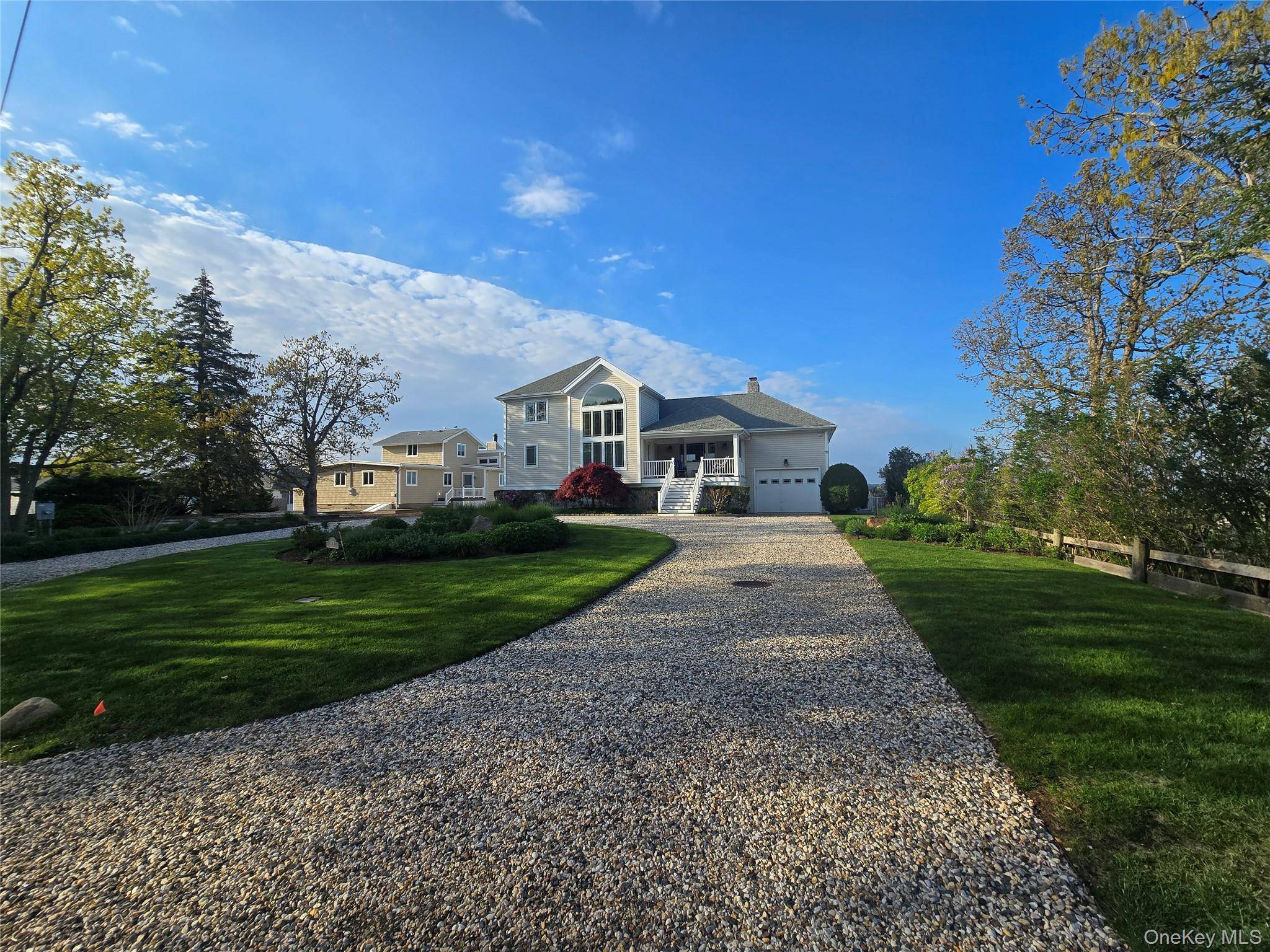 Casa com 3 Quartos à Beira-Mar à Venda em Sag Harbor - Nova Iorque - EUA - 1