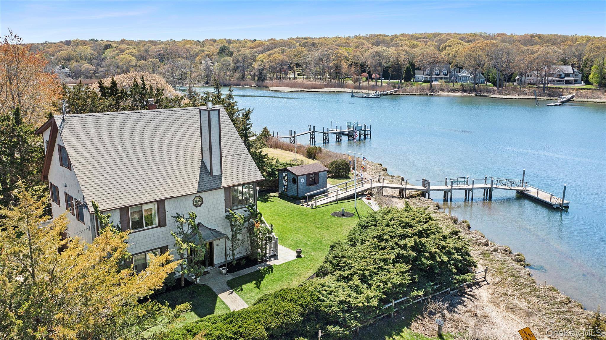 3 Bedroom Waterfront Home for Sale in Sag Harbor - New York - USA - 1