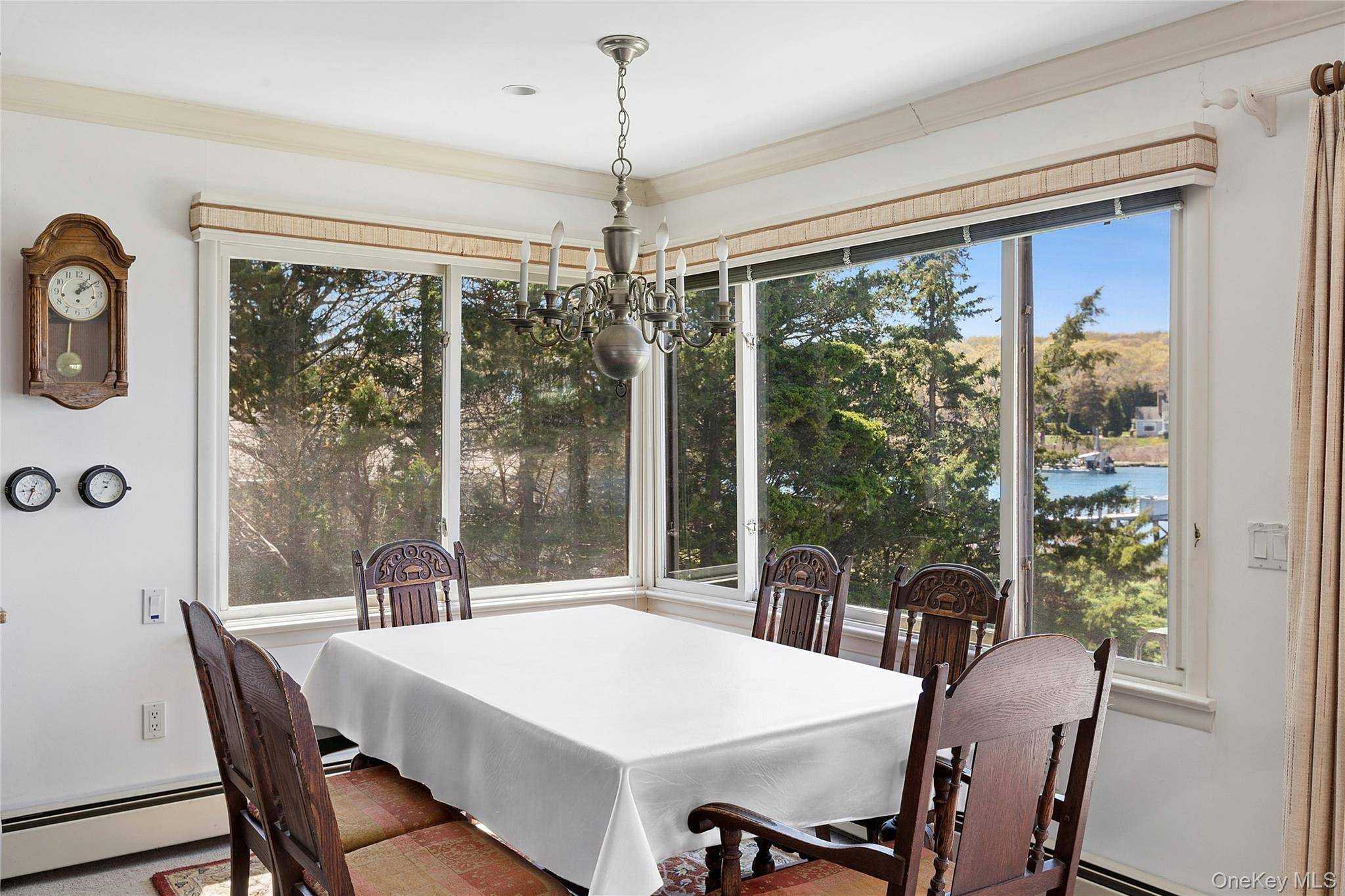3 Bedroom Waterfront Home for Sale in Sag Harbor - New York - USA - 7