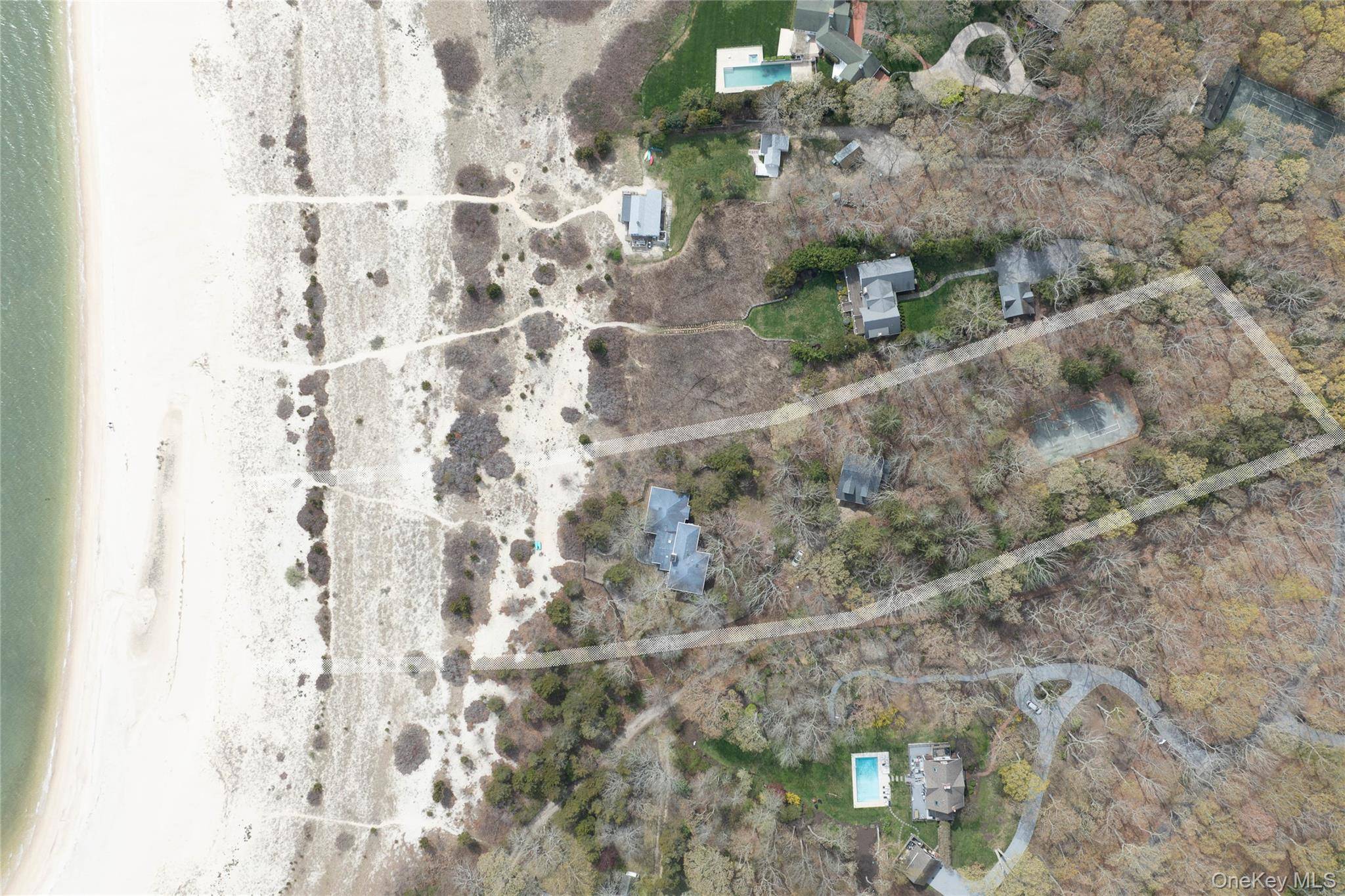 Casa com 3 Quartos à Beira-Mar à Venda em Southold - Nova Iorque - EUA - 3