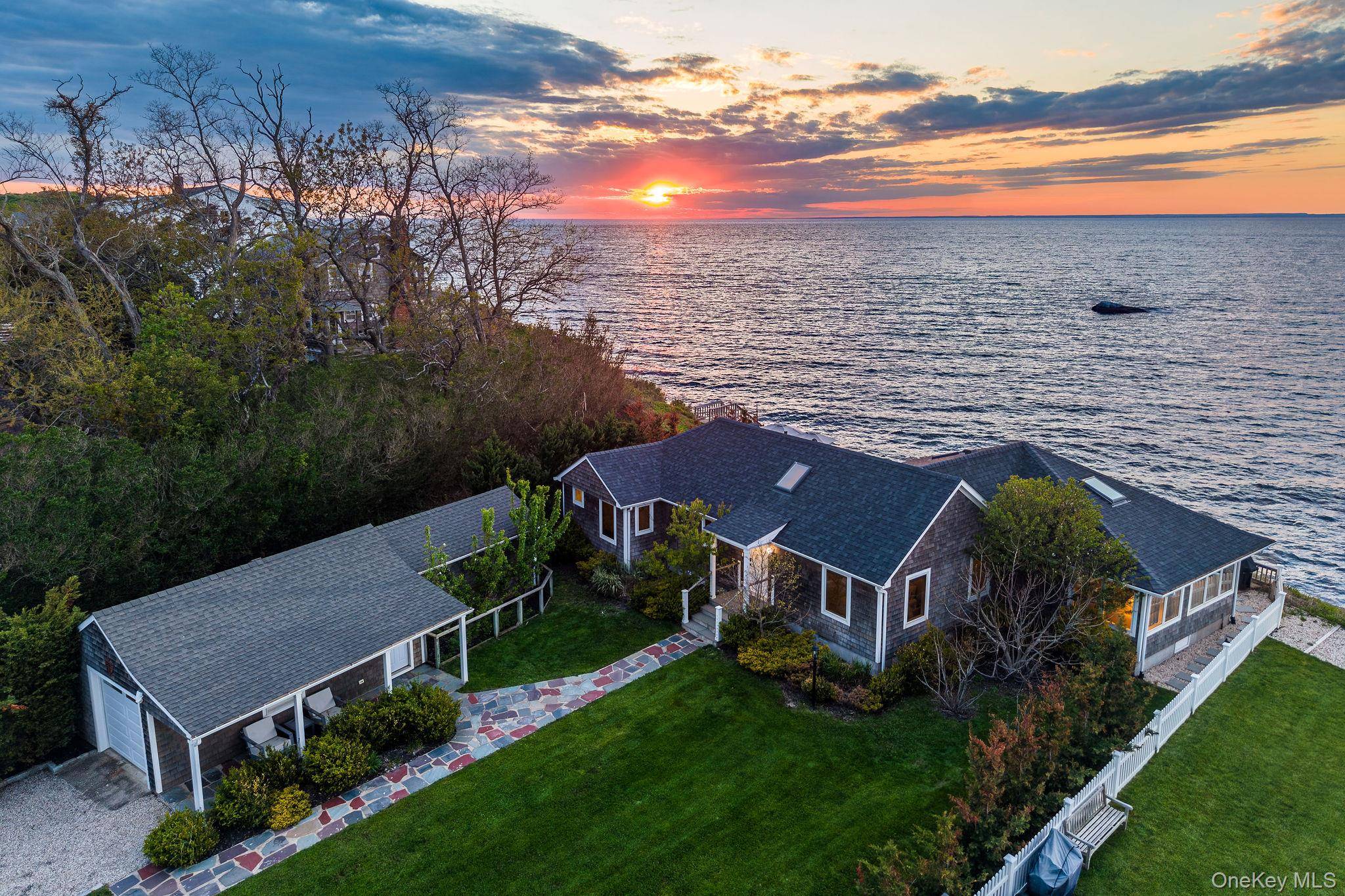 Casa com 3 Quartos à Beira-Mar à Venda em Southold - Nova Iorque - EUA - 3
