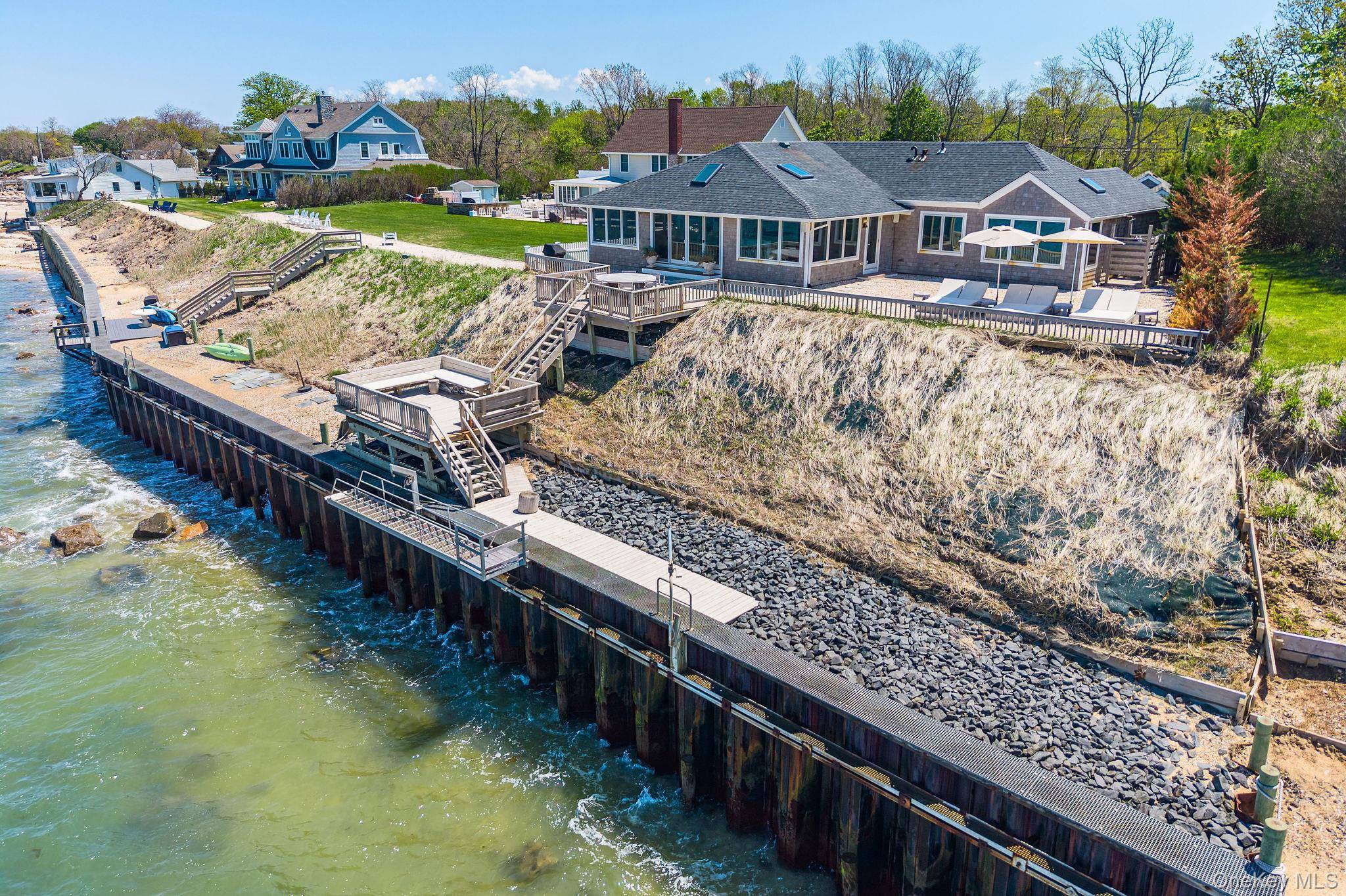 Casa com 3 Quartos à Beira-Mar à Venda em Southold - Nova Iorque - EUA - 4