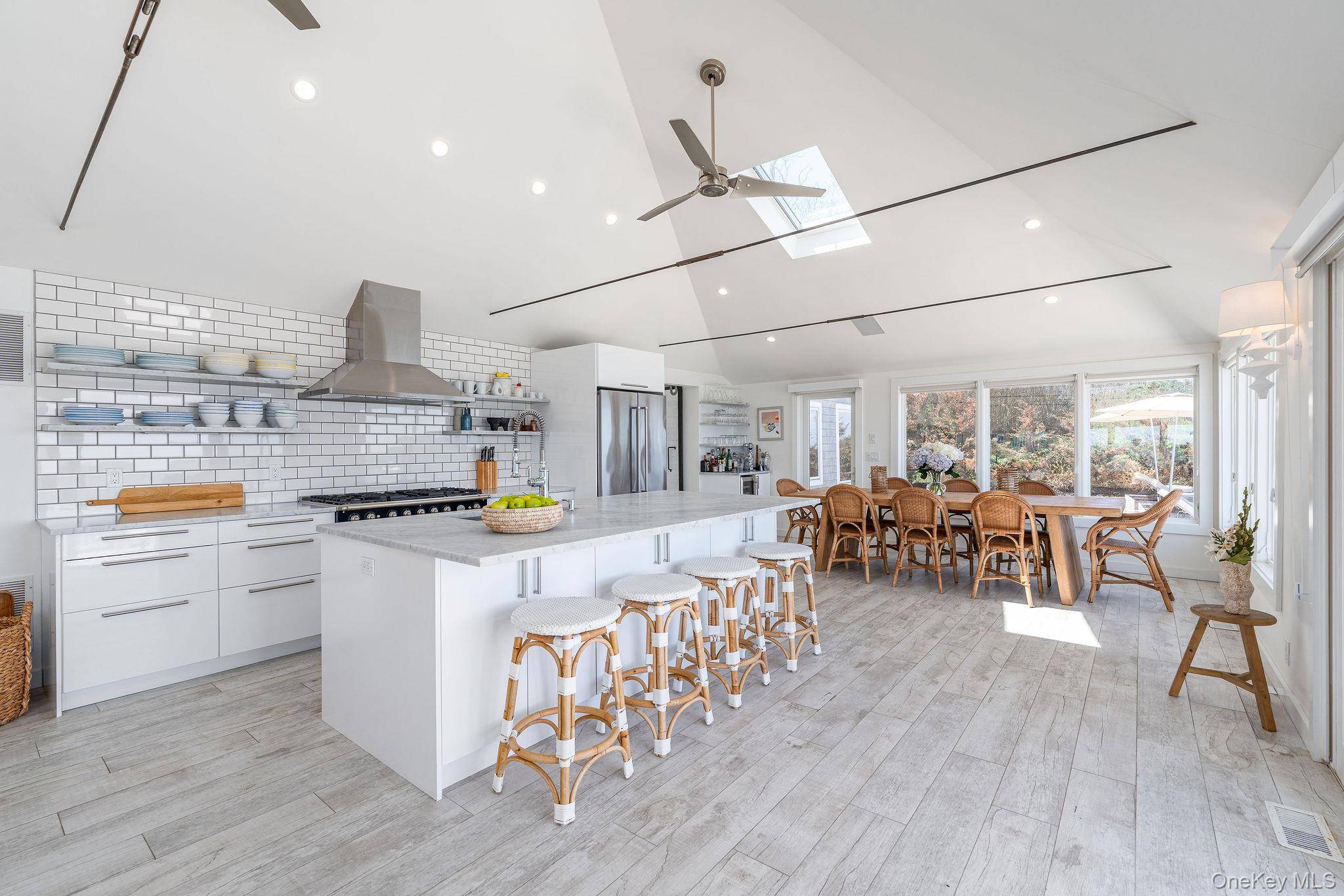 Casa com 3 Quartos à Beira-Mar à Venda em Southold - Nova Iorque - EUA - 6