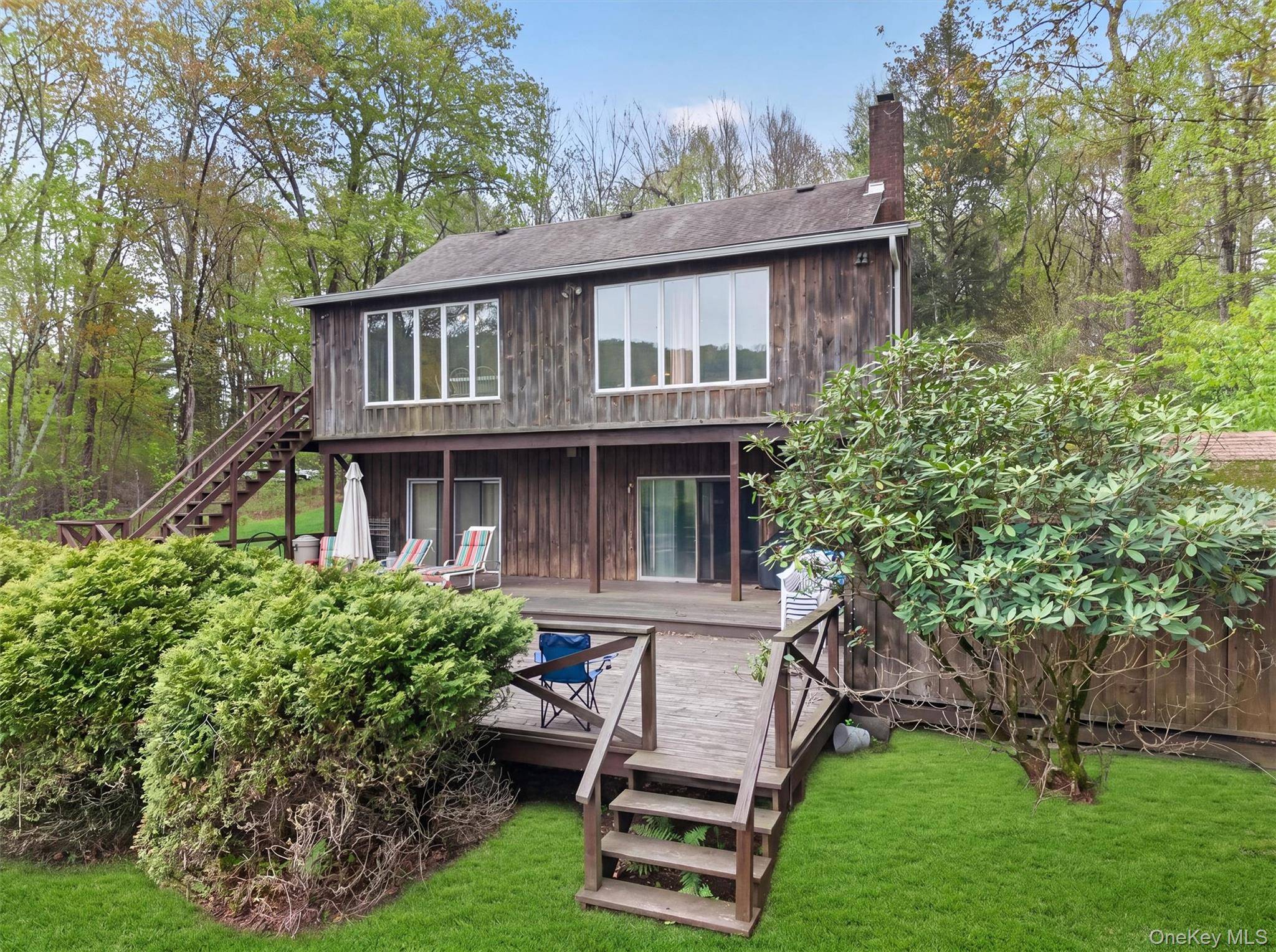 3 Bedroom Home for Sale on Swan Lake - New York - USA - 5