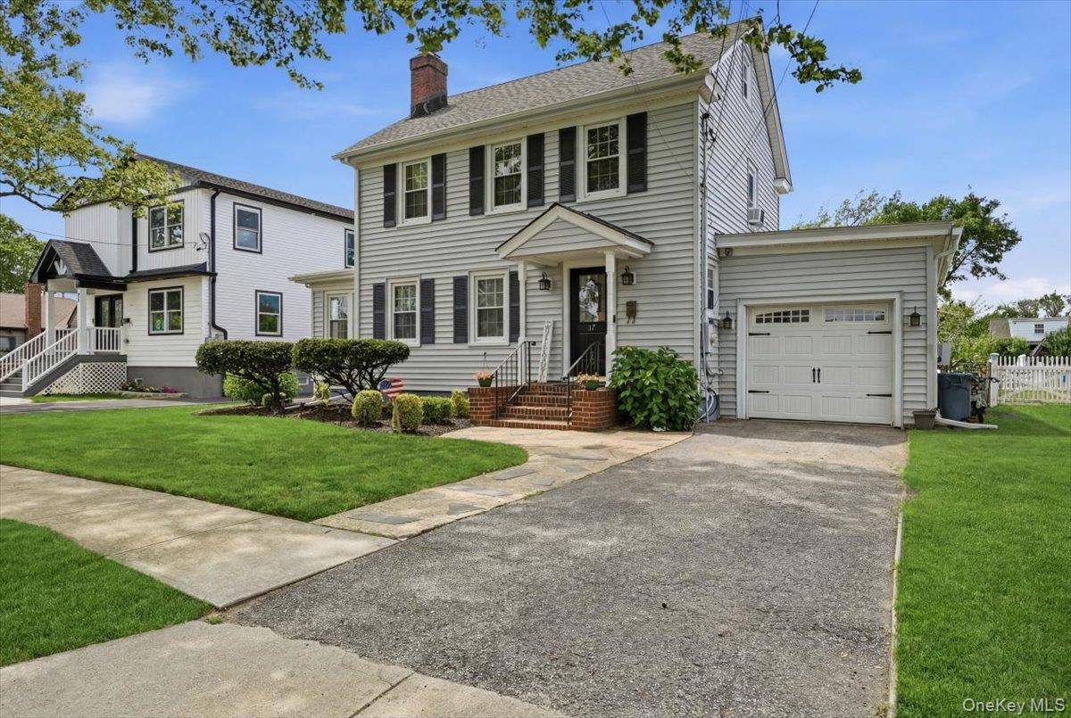 Casa com 3 Quartos à Venda em Amityville - Nova Iorque - EUA - 3