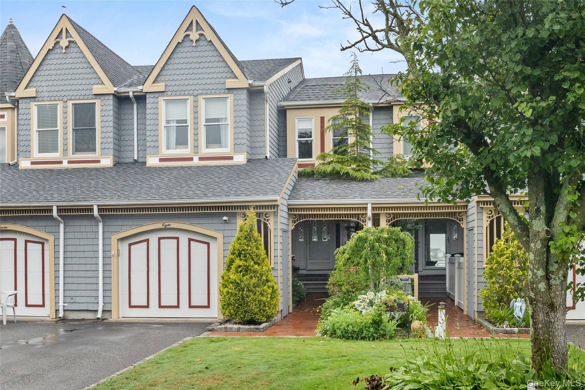 Casa com 3 Quartos à Venda em Amityville - Nova Iorque - EUA - 2