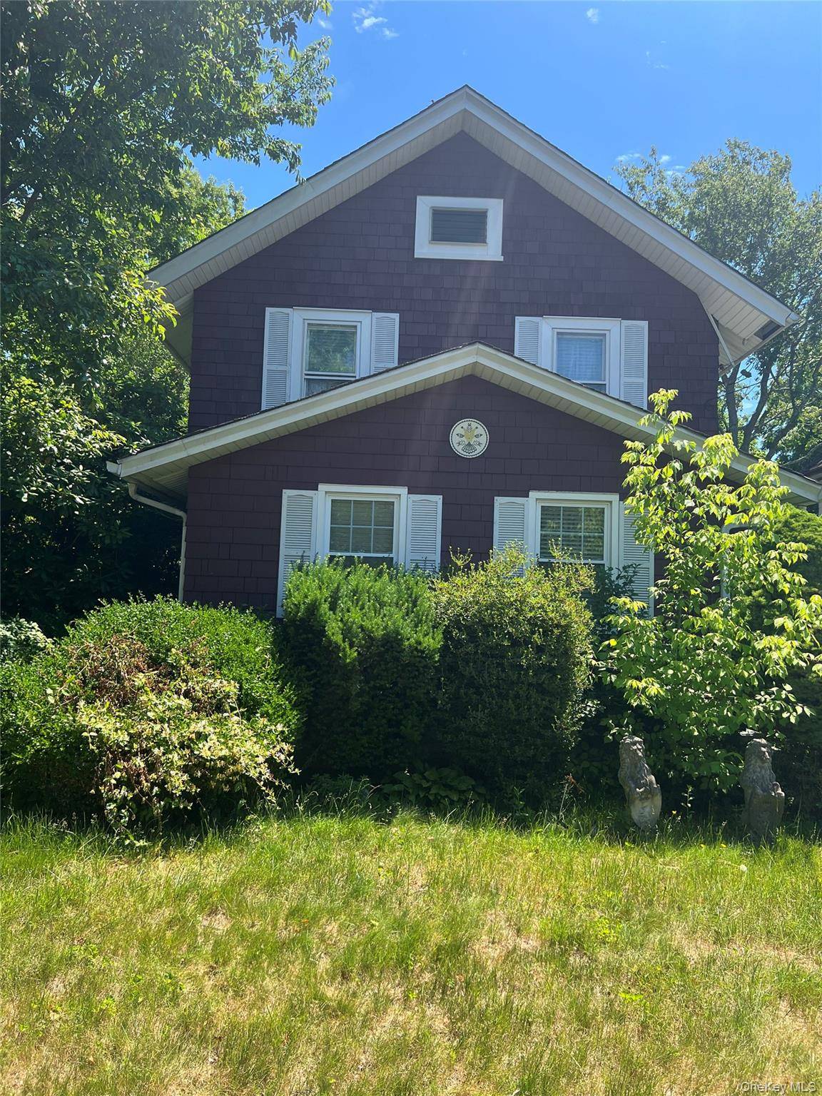 Casa com 3 Quartos à Venda em Amityville - Nova Iorque - EUA - 1