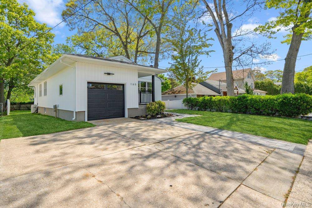 Casa de 3 Dormitorios en Venta en Babylon - Nueva York - EE. UU. - 4
