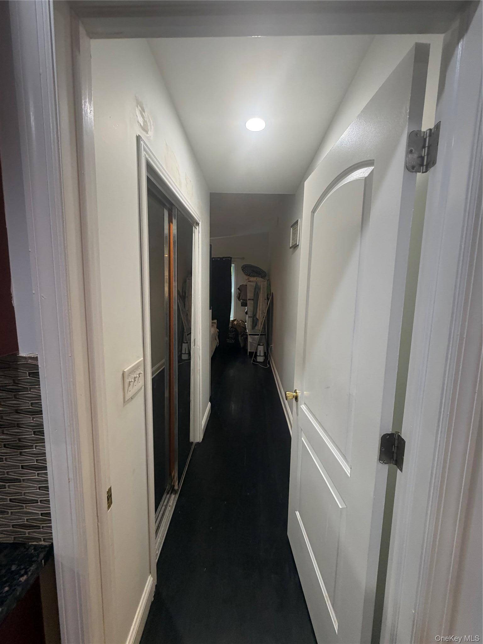 3 Bedroom Home for Sale in Bay Shore - New York - USA - 8
