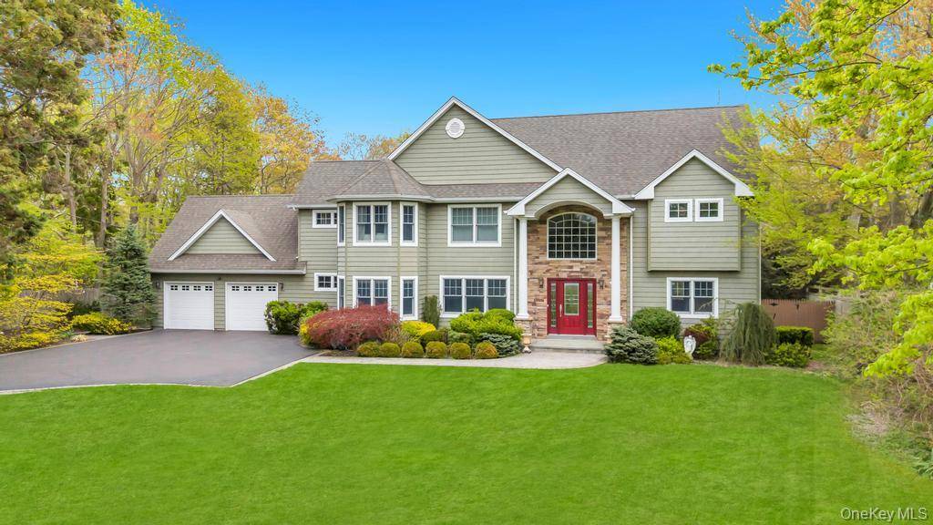 Casa de 3 Dormitorios en Venta en Bayport - Nueva York - EE. UU. - 1
