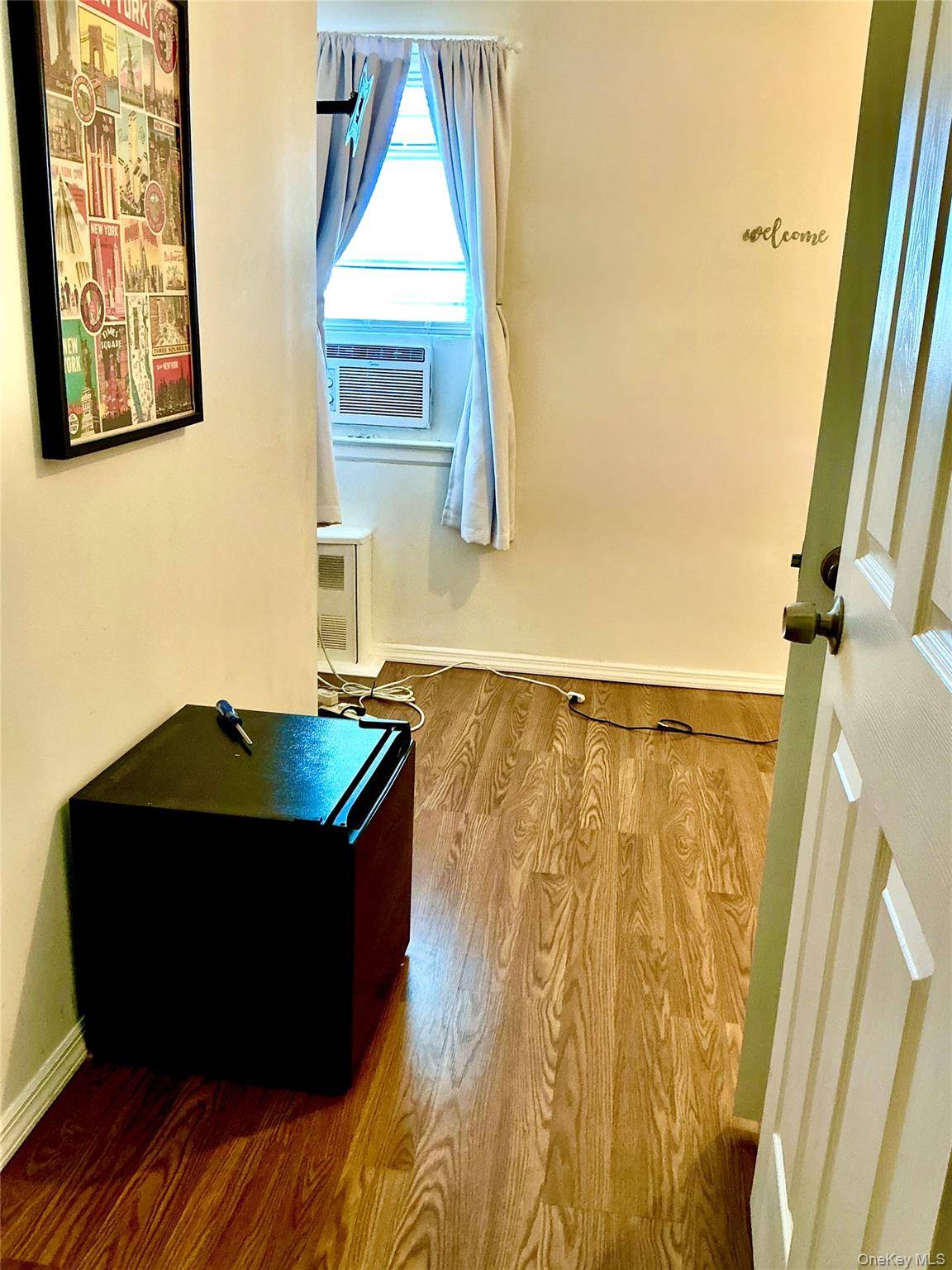 Casa de 3 Dormitorios en Venta en Bayside - Nueva York - EE. UU. - 8