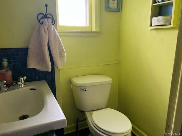 3 Bedroom Home for Sale in Bayside - New York - USA - 7