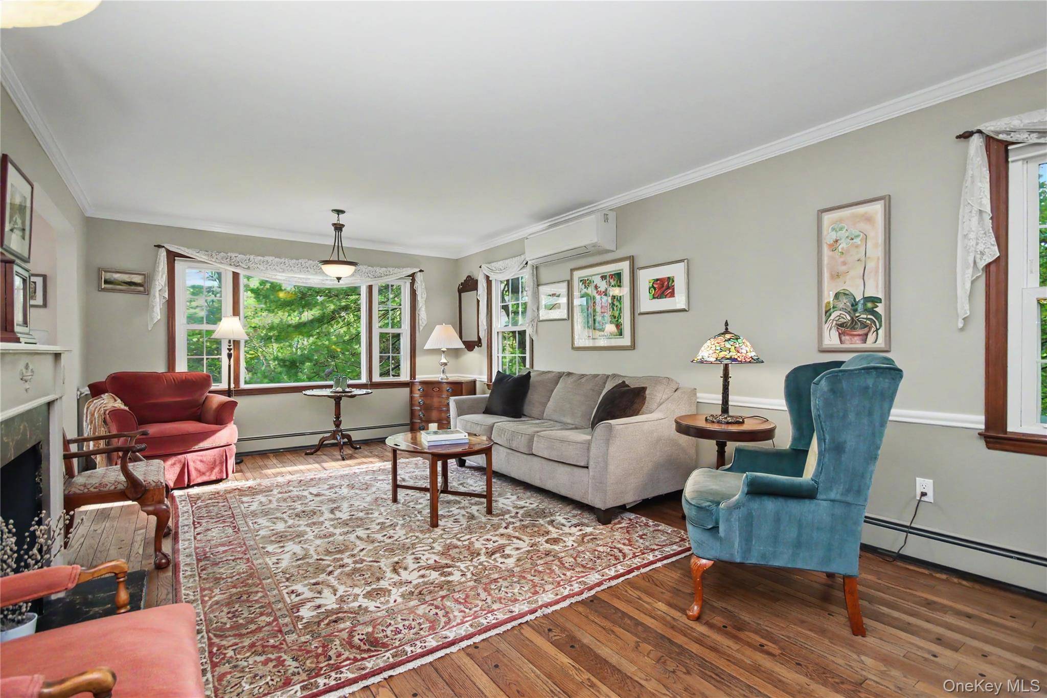 3 Bedroom Home for Sale in Bedford Corners - New York - USA - 8