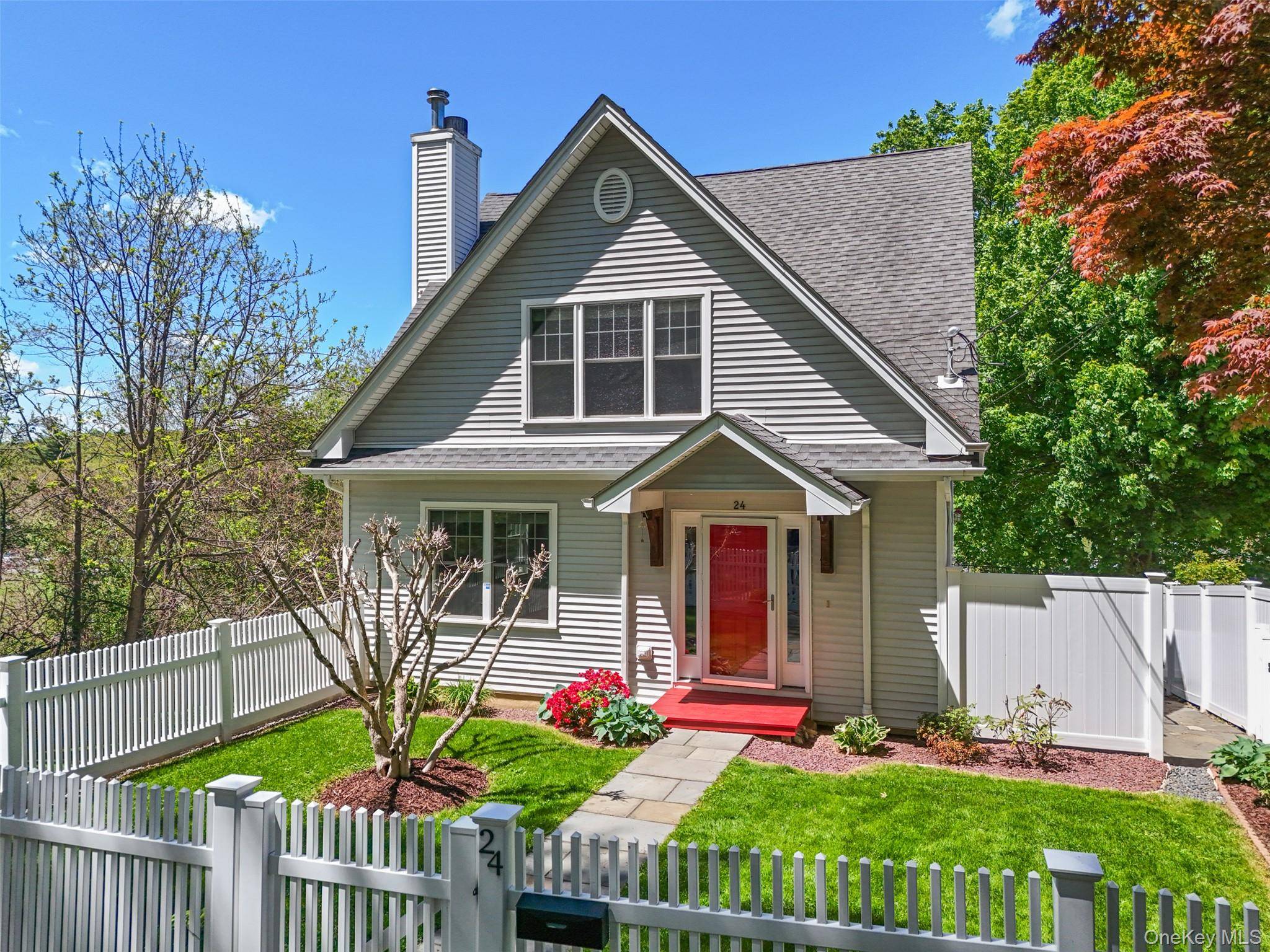 Casa de 3 Dormitorios en Venta en Bedford Hills - Nueva York - EE. UU. - 1