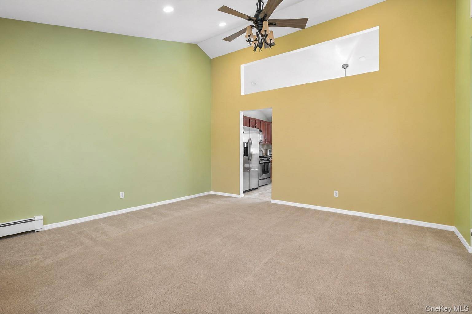 Casa com 3 Quartos à Venda em Bellport - Nova Iorque - EUA - 5
