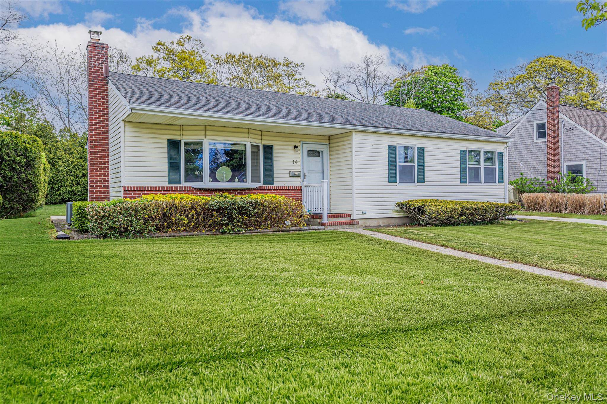 Casa com 3 Quartos à Venda em Bellport Village - Nova Iorque - EUA - 2