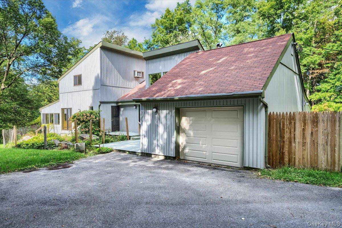 3 Bedroom Home for Sale in Blooming Grove - New York - USA - 5