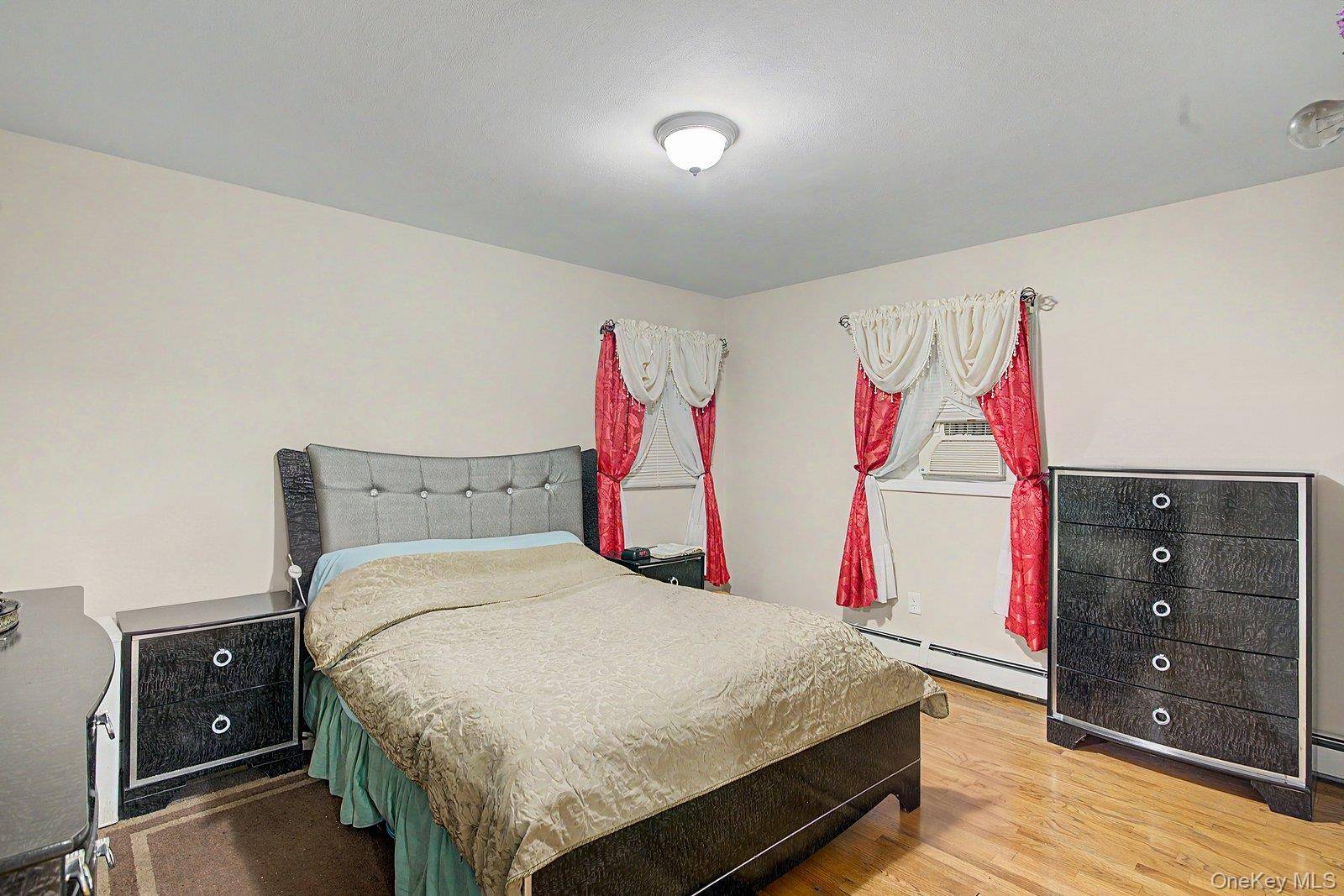 Casa de 3 Dormitorios en Venta en Brentwood - Nueva York - EE. UU. - 8