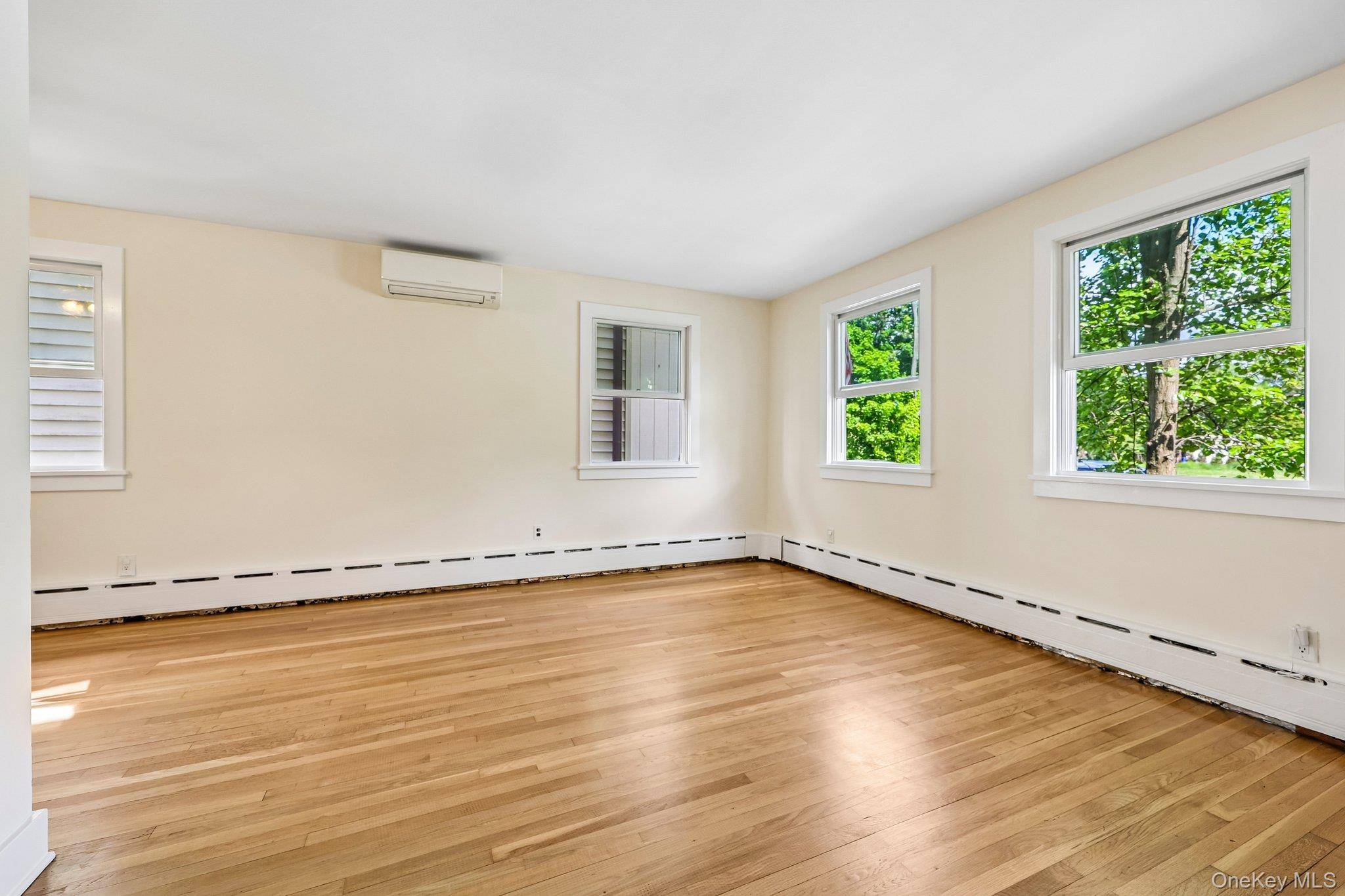 Casa de 3 Dormitorios en Venta en Briarcliff Manor - Nueva York - EE. UU. - 6