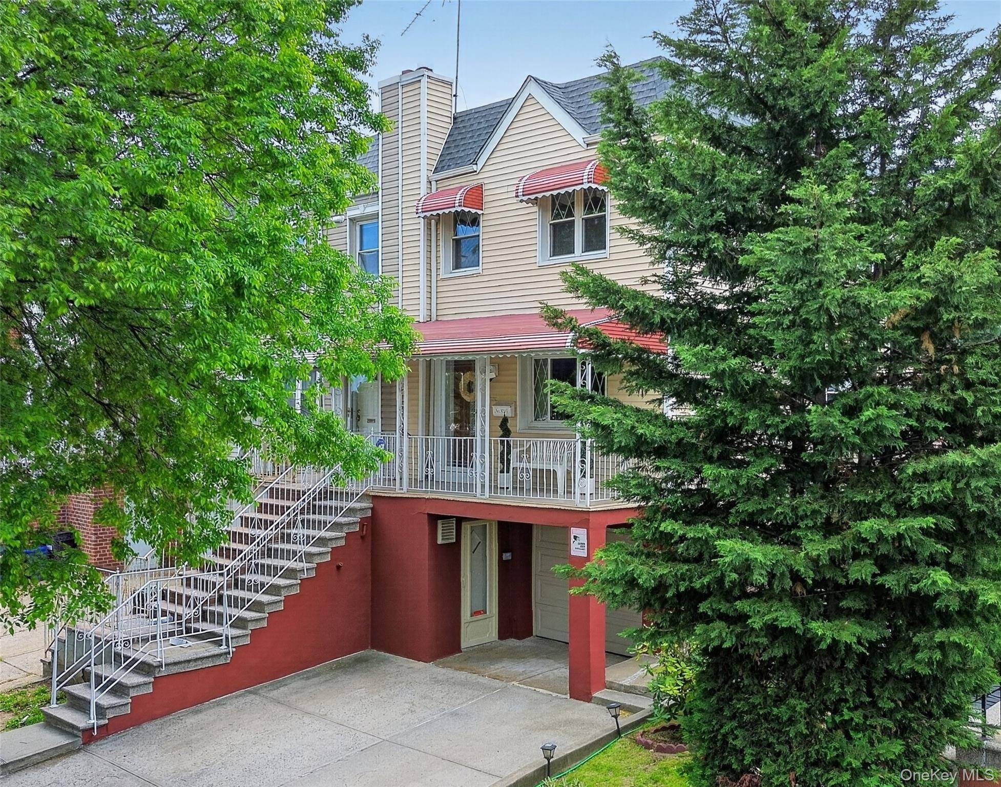 Casa com 3 Quartos à Venda em Bronx - Nova Iorque - EUA - 1