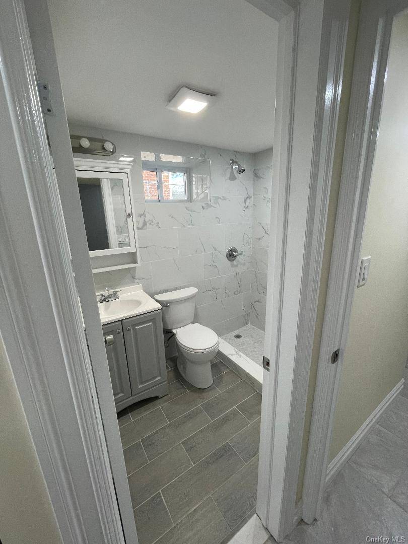 Casa de 3 Dormitorios en Venta en Bronx - Nueva York - EE. UU. - 8