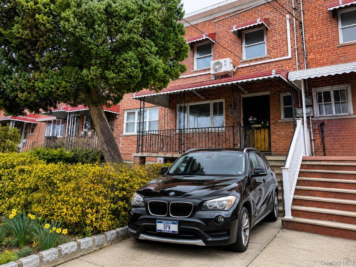 Casa com 3 Quartos à Venda em Bronx - Nova Iorque - EUA - 1