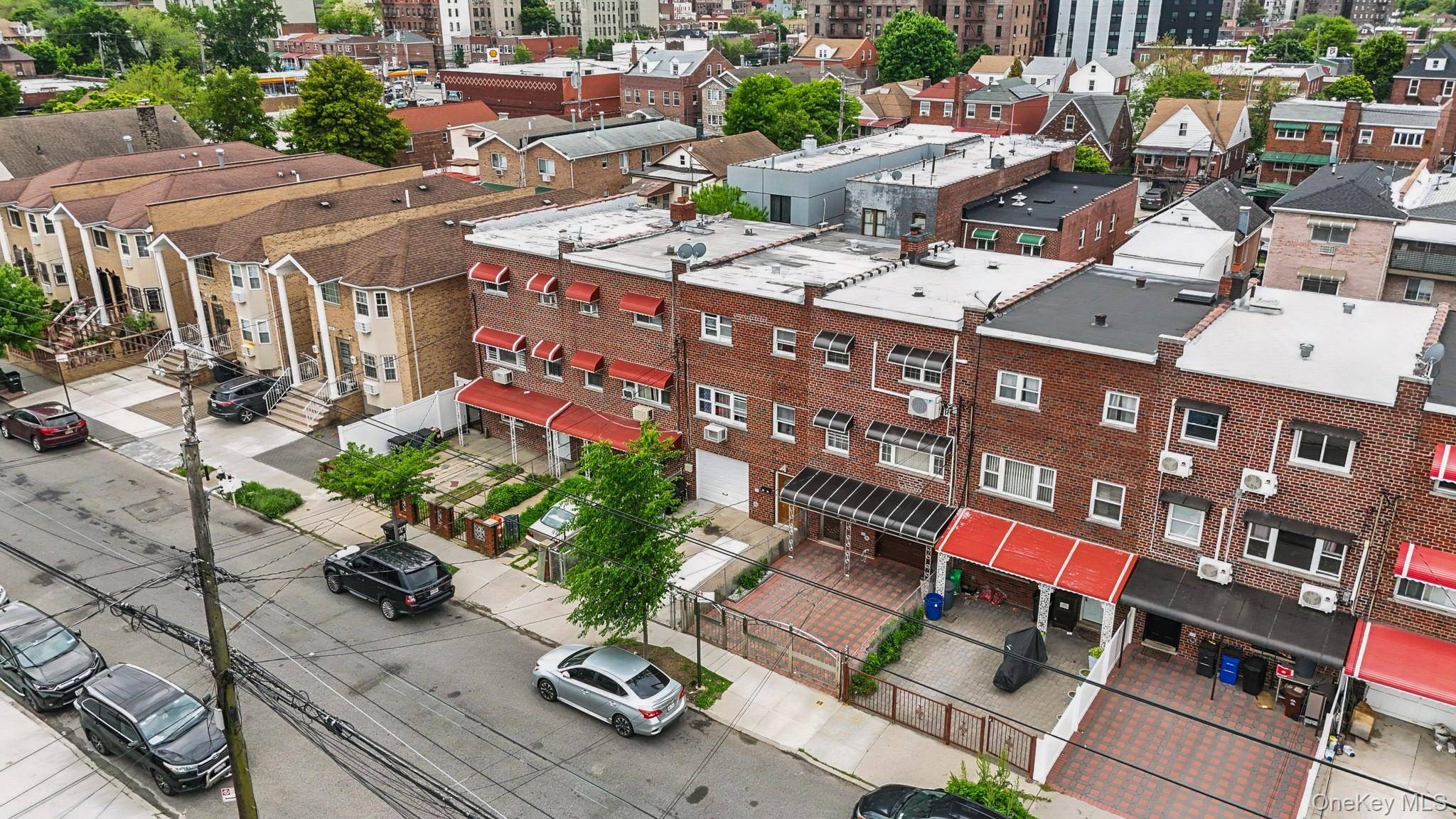 Casa com 3 Quartos à Venda em Bronx - Nova Iorque - EUA - 1
