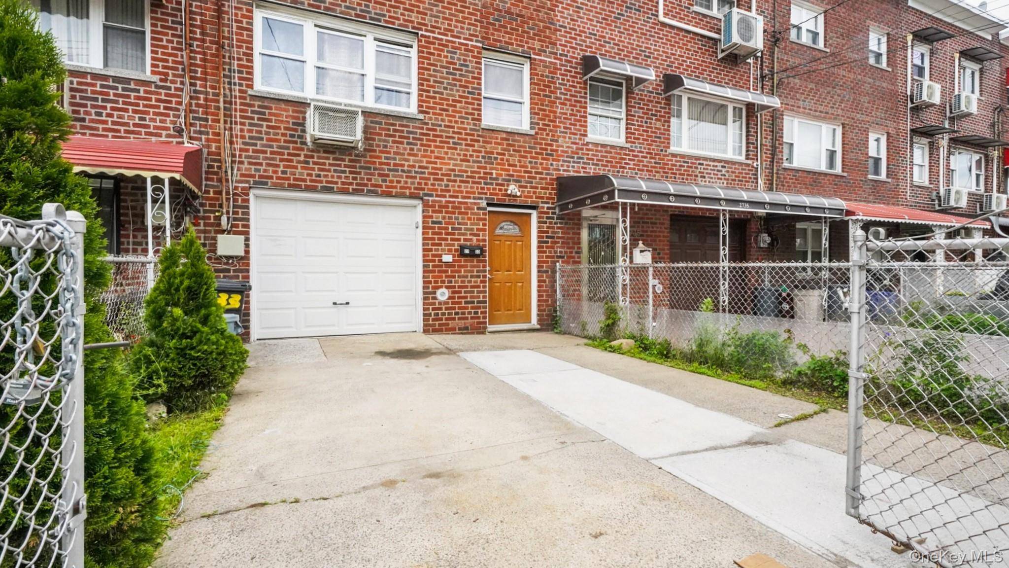 Casa com 3 Quartos à Venda em Bronx - Nova Iorque - EUA - 4