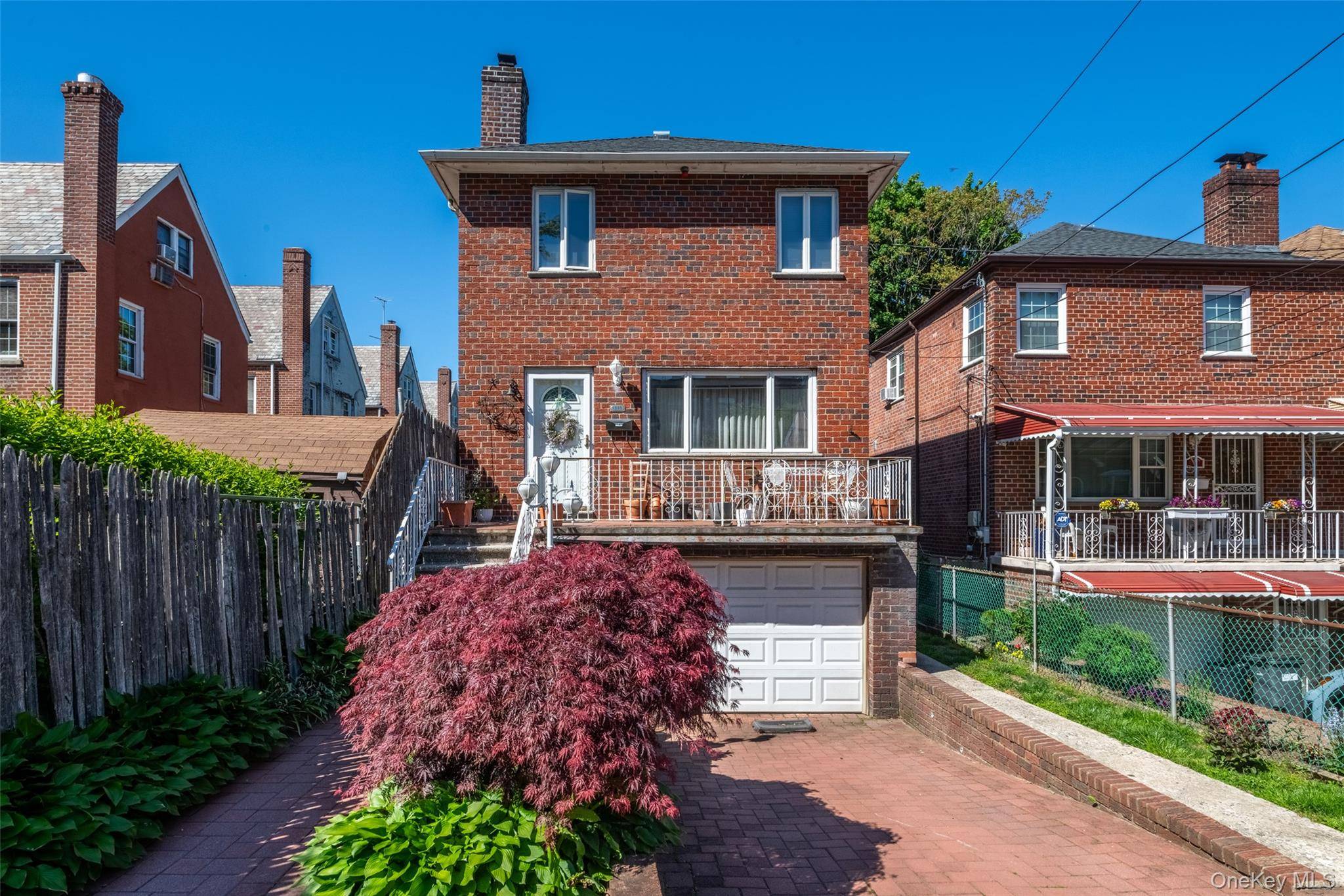 Casa com 3 Quartos à Venda em Bronx - Nova Iorque - EUA - 1