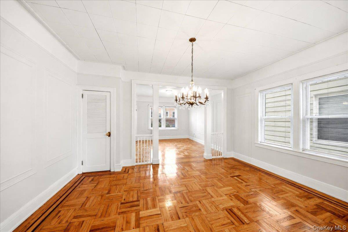 Casa de 3 Dormitorios en Venta en Bronx - Nueva York - EE. UU. - 6