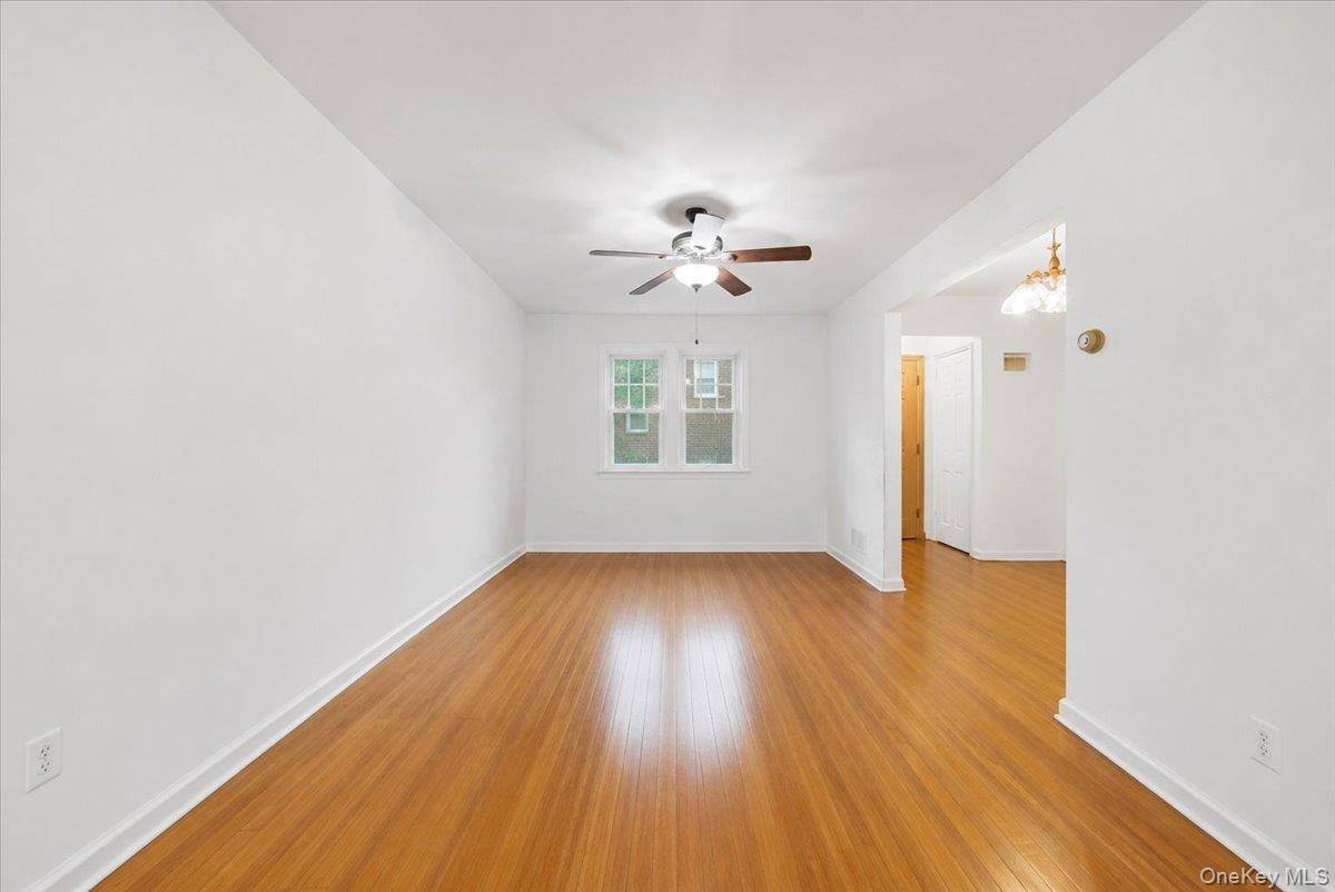 Casa com 3 Quartos à Venda em Bronx - Nova Iorque - EUA - 8