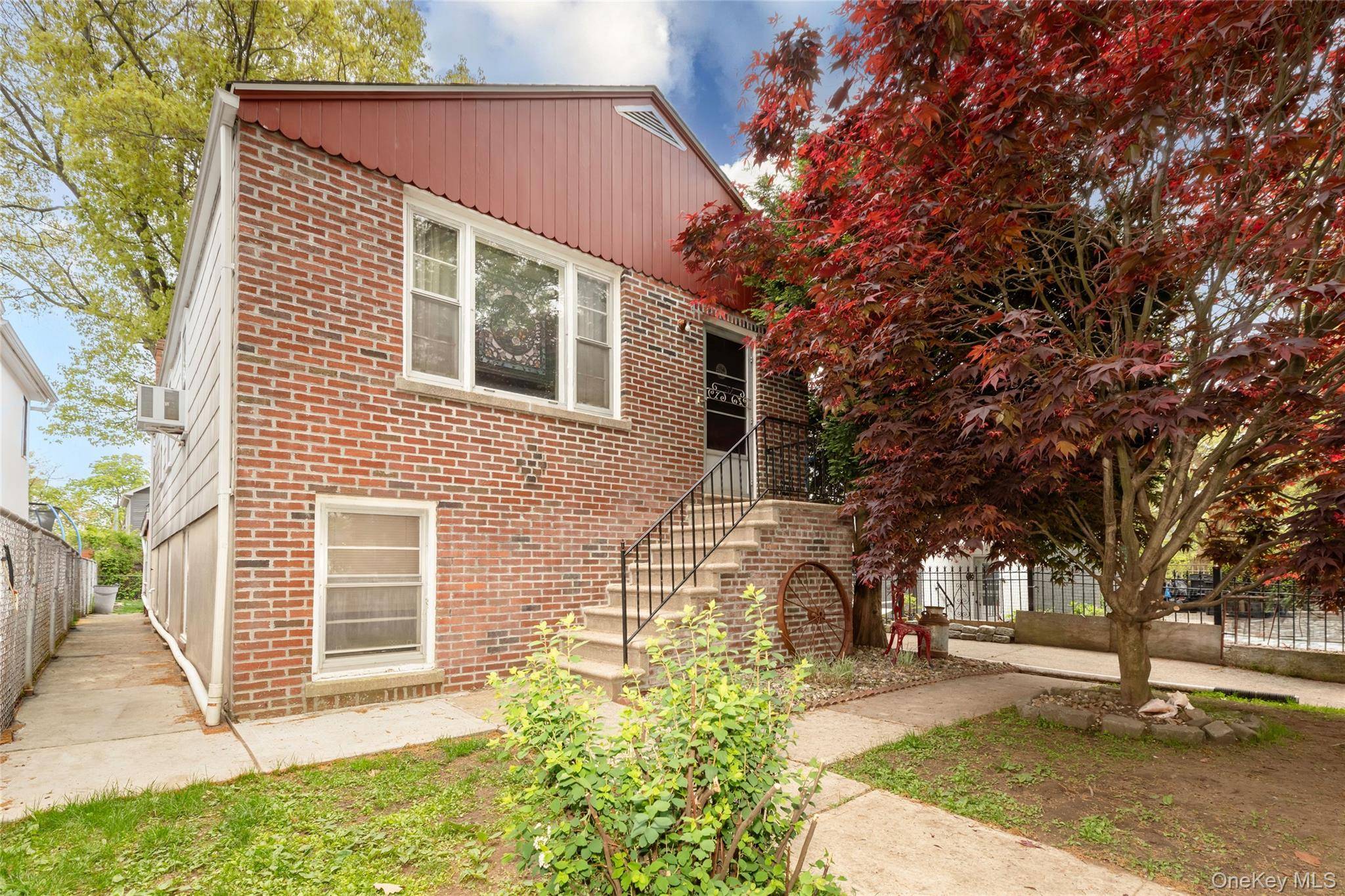 Casa com 3 Quartos à Venda em Bronx - Nova Iorque - EUA - 1