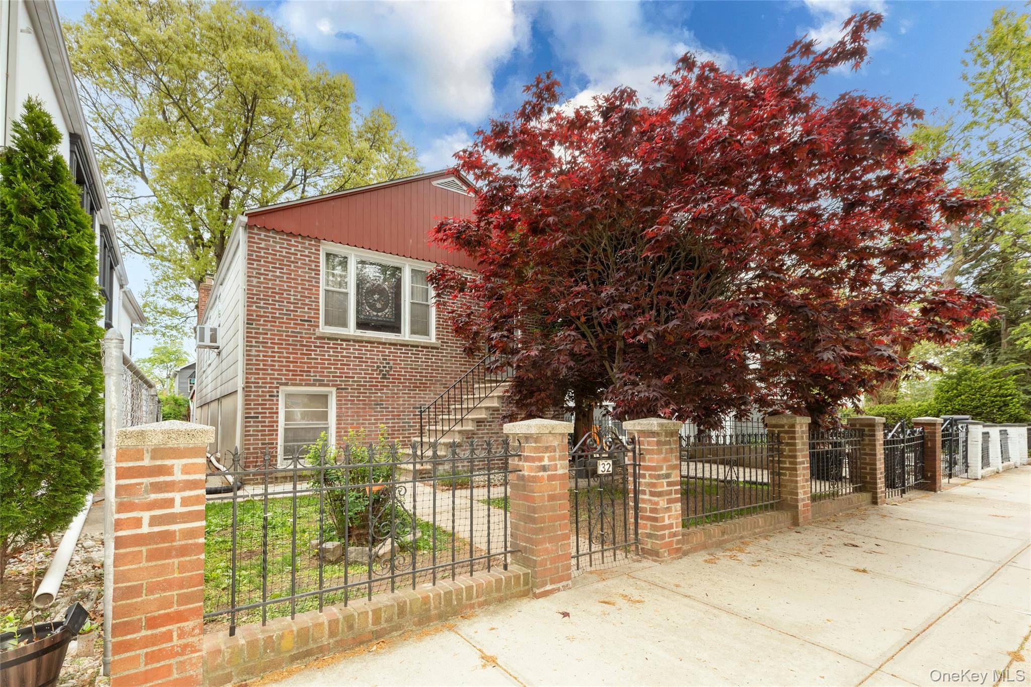 Casa com 3 Quartos à Venda em Bronx - Nova Iorque - EUA - 2
