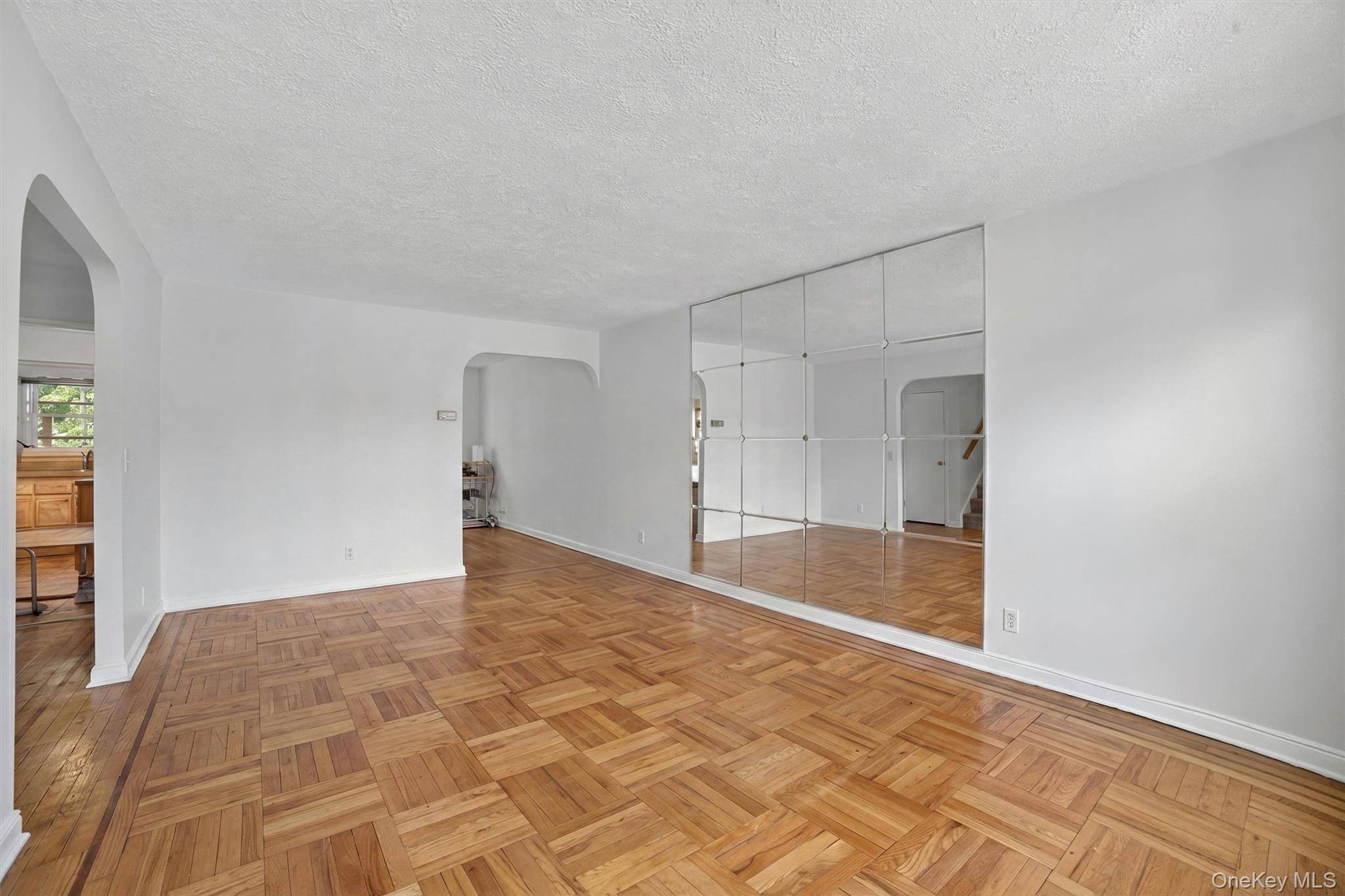 Casa de 3 Dormitorios en Venta en Bronx - Nueva York - EE. UU. - 8