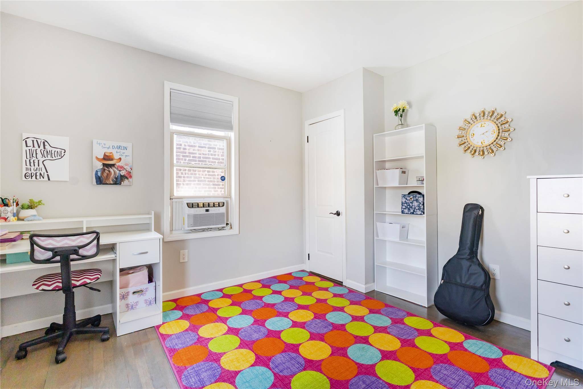 3 Bedroom Home for Sale in Bronx - New York - USA - 6
