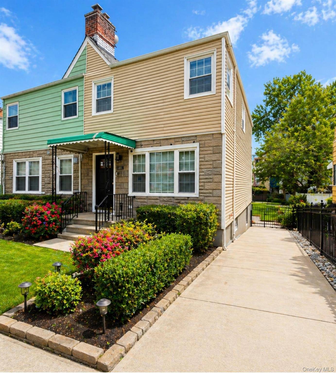 Casa com 3 Quartos à Venda em Bronx - Nova Iorque - EUA - 1