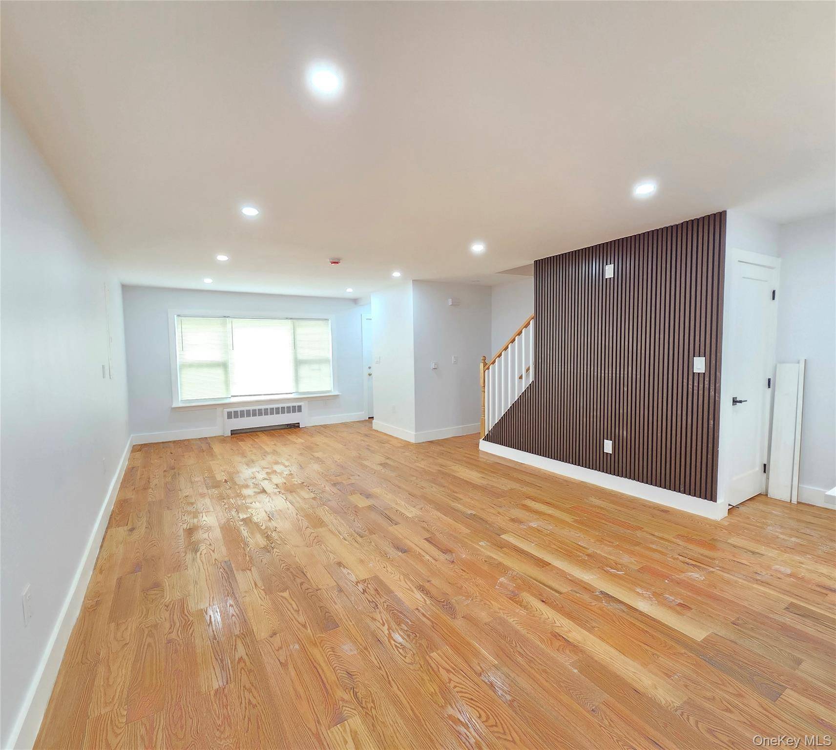 Casa com 3 Quartos à Venda em Bronx - Nova Iorque - EUA - 3