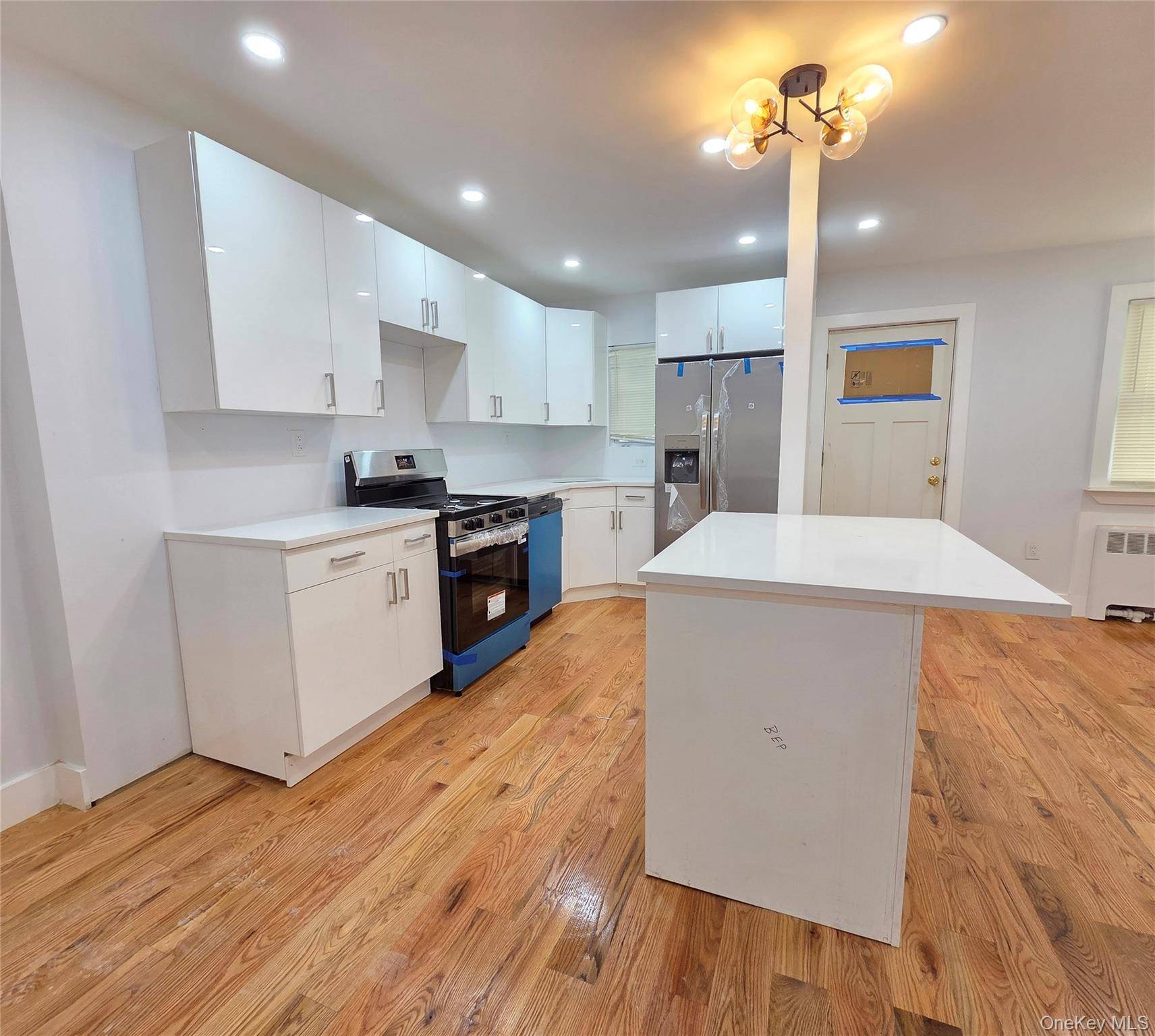 Casa com 3 Quartos à Venda em Bronx - Nova Iorque - EUA - 4