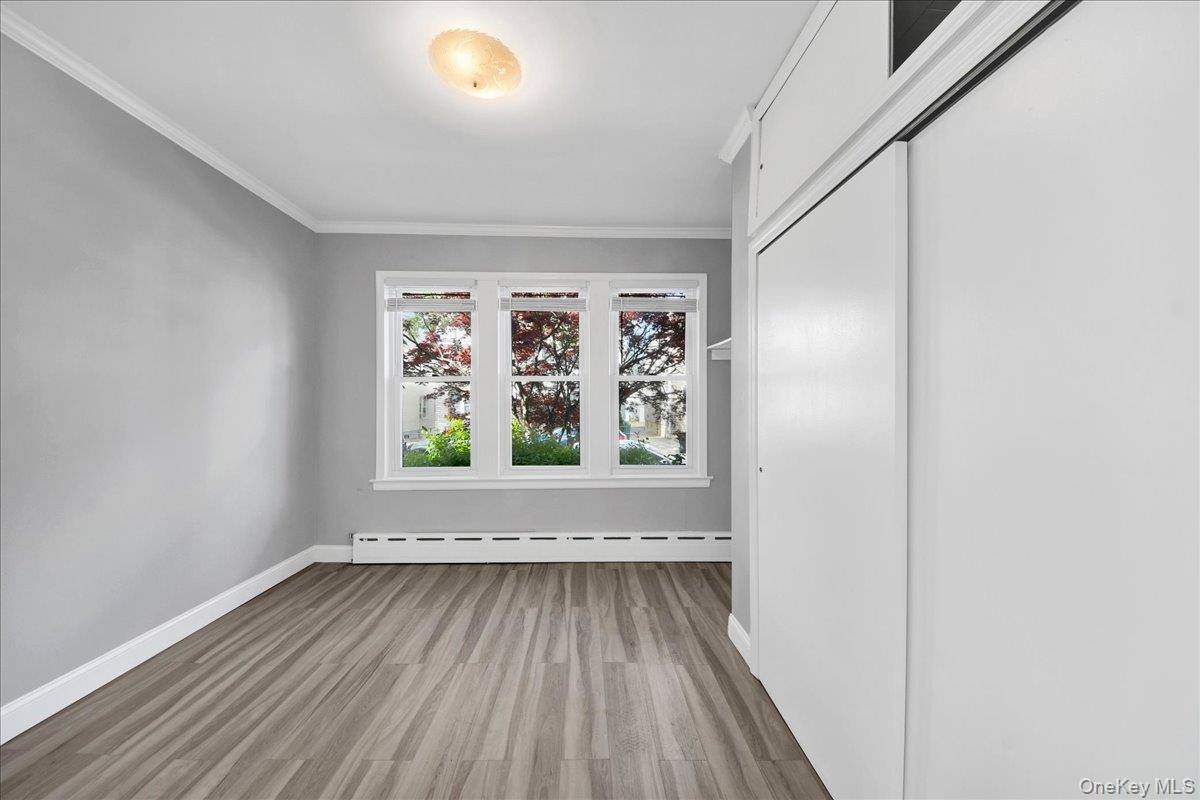 Casa com 3 Quartos à Venda em Bronx - Nova Iorque - EUA - 8