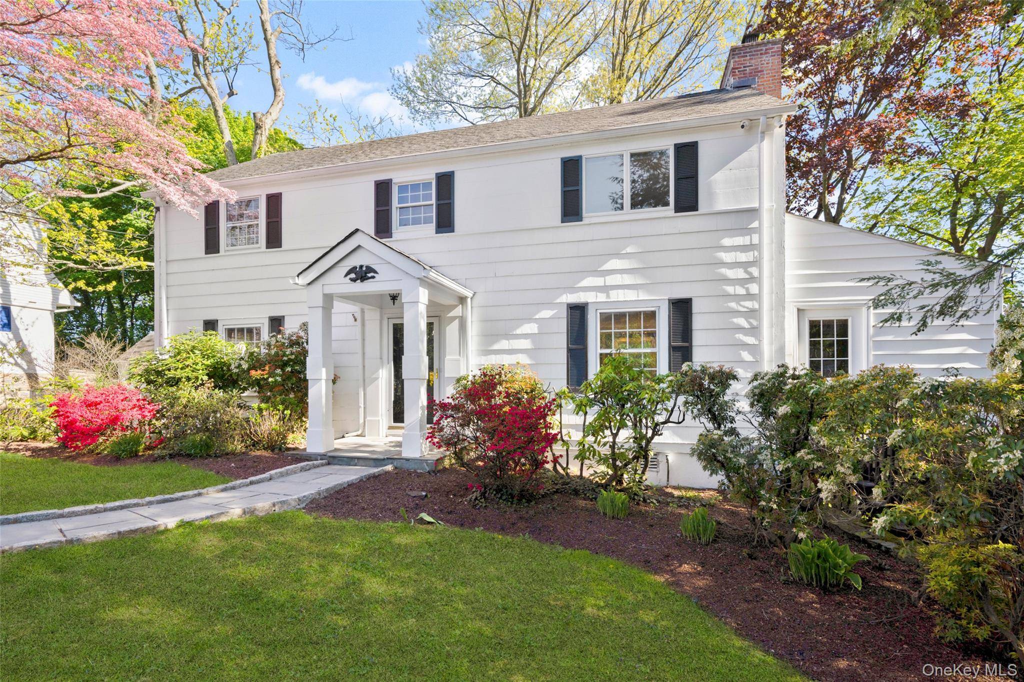Casa de 3 Dormitorios en Venta en Bronxville - Nueva York - EE. UU. - 2