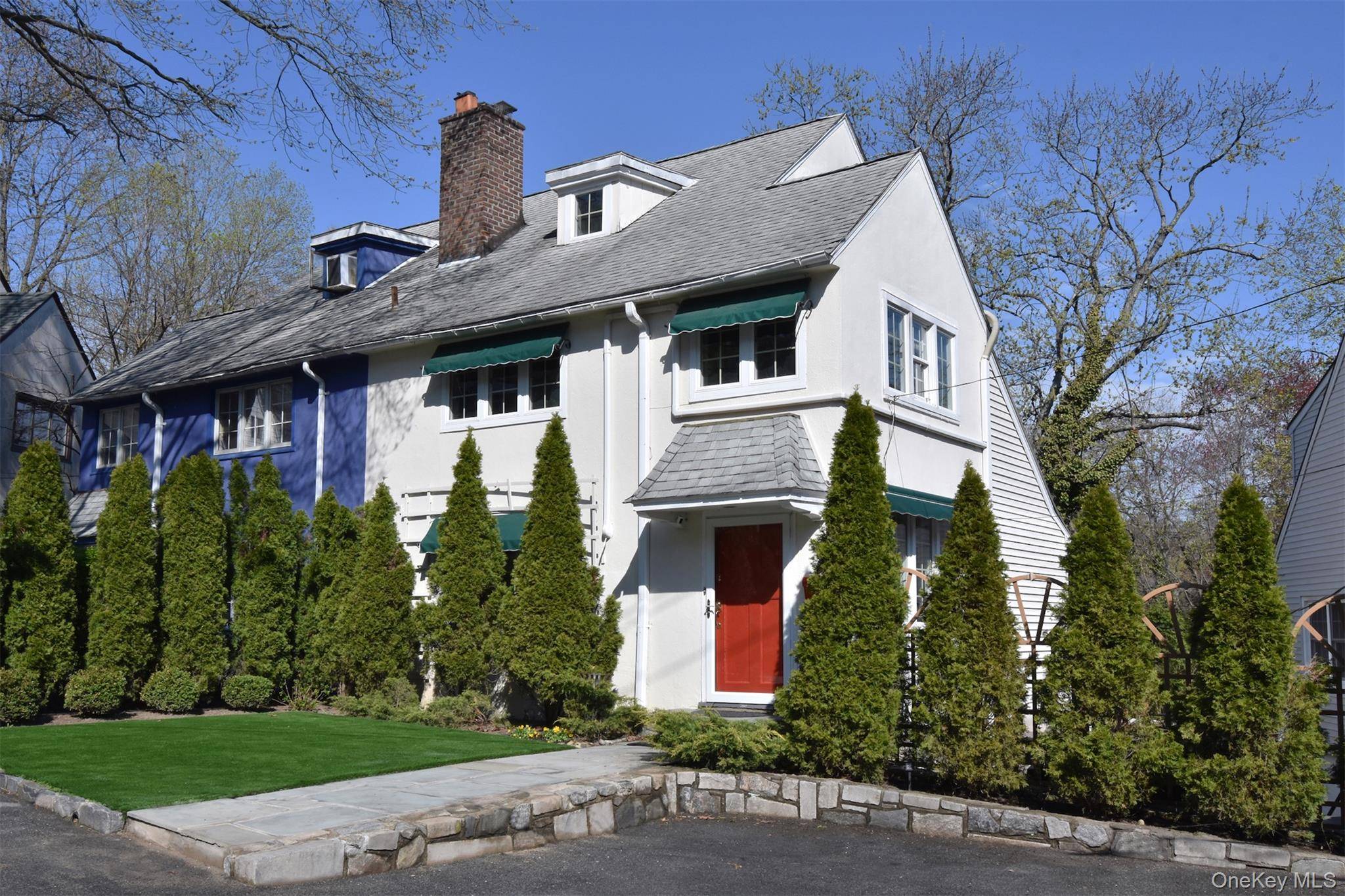 3 Bedroom Home for Sale in Bronxville - New York - USA - 3