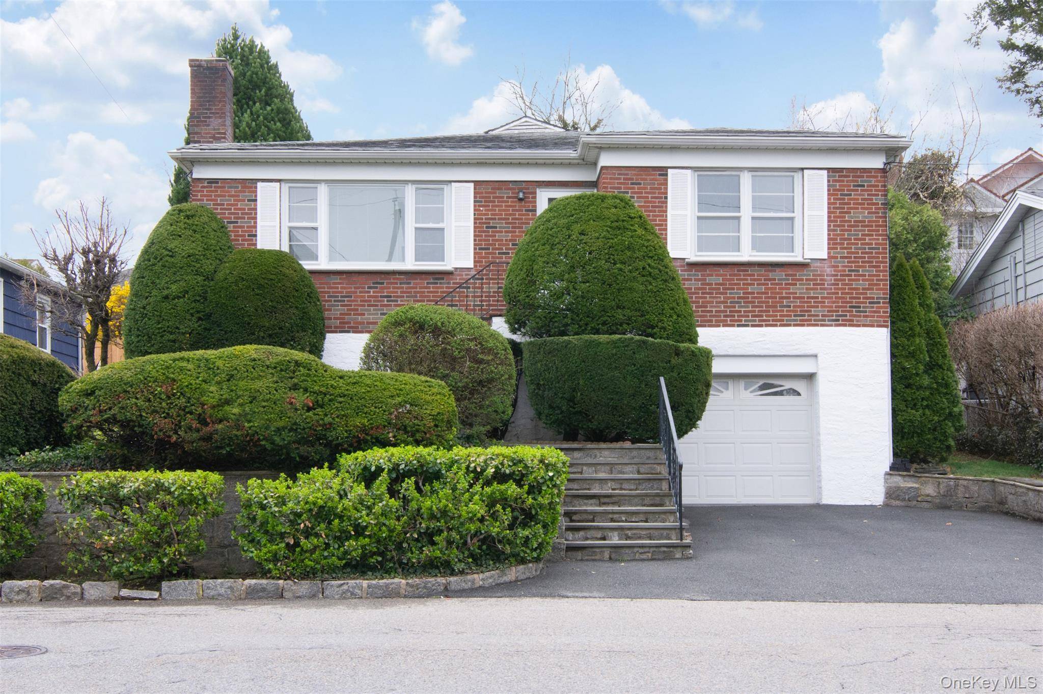 Casa com 3 Quartos à Venda em Bronxville - Nova Iorque - EUA - 1