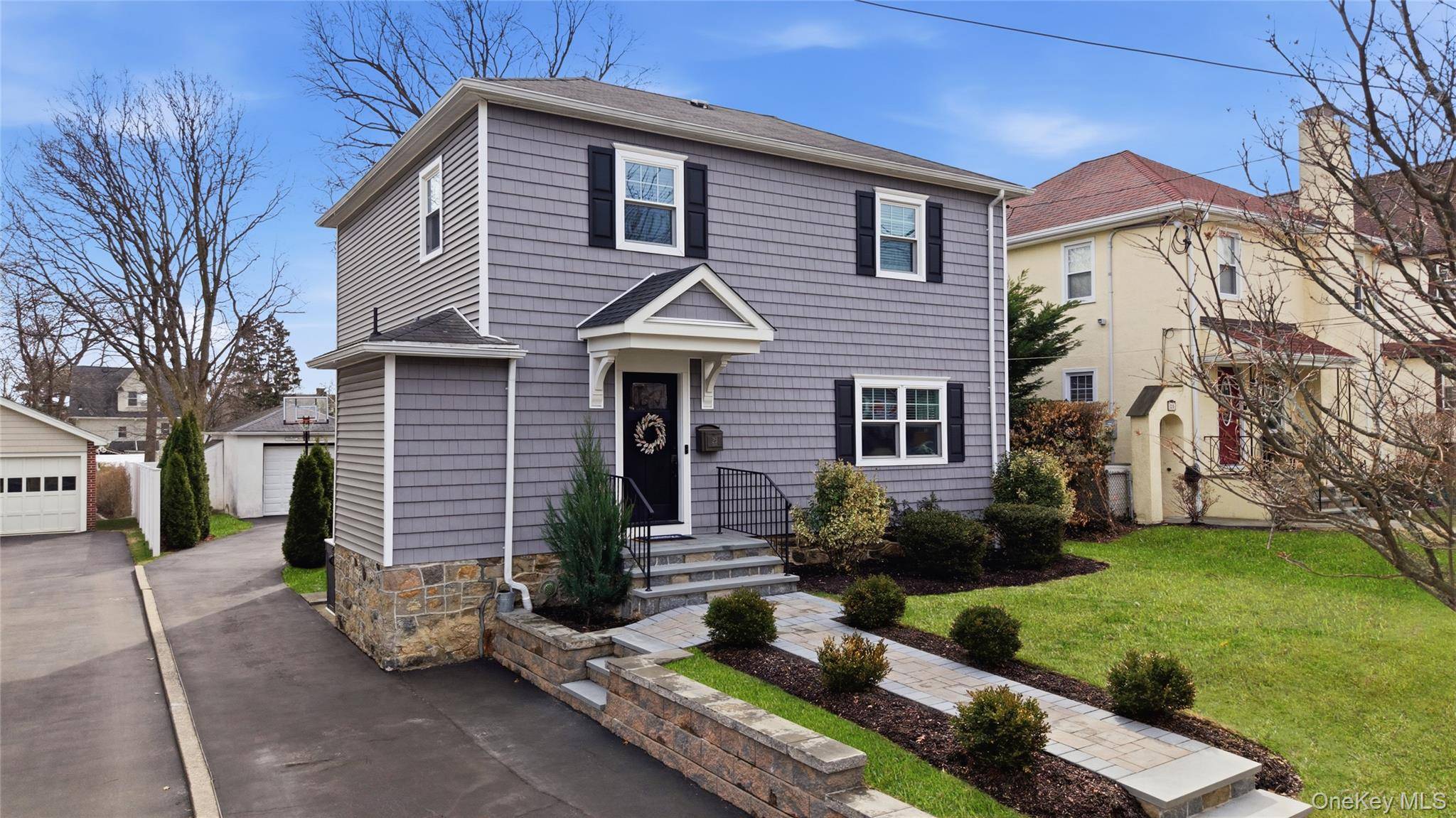 Casa de 3 Dormitorios en Venta en Bronxville - Nueva York - EE. UU. - 2