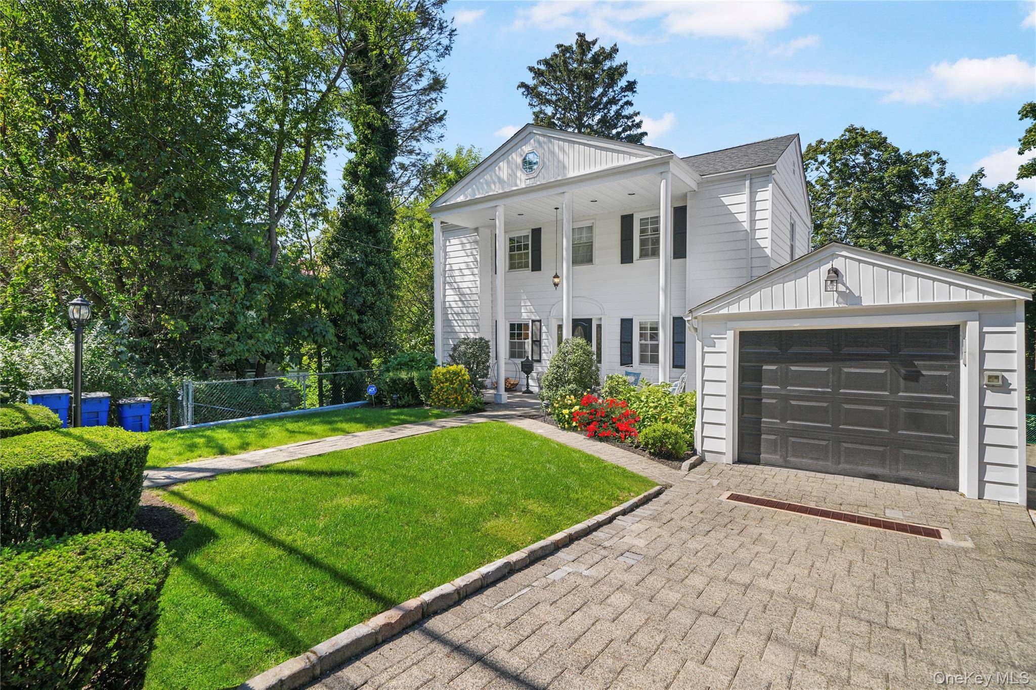Casa de 3 Dormitorios en Venta en Bronxville - Nueva York - EE. UU. - 2
