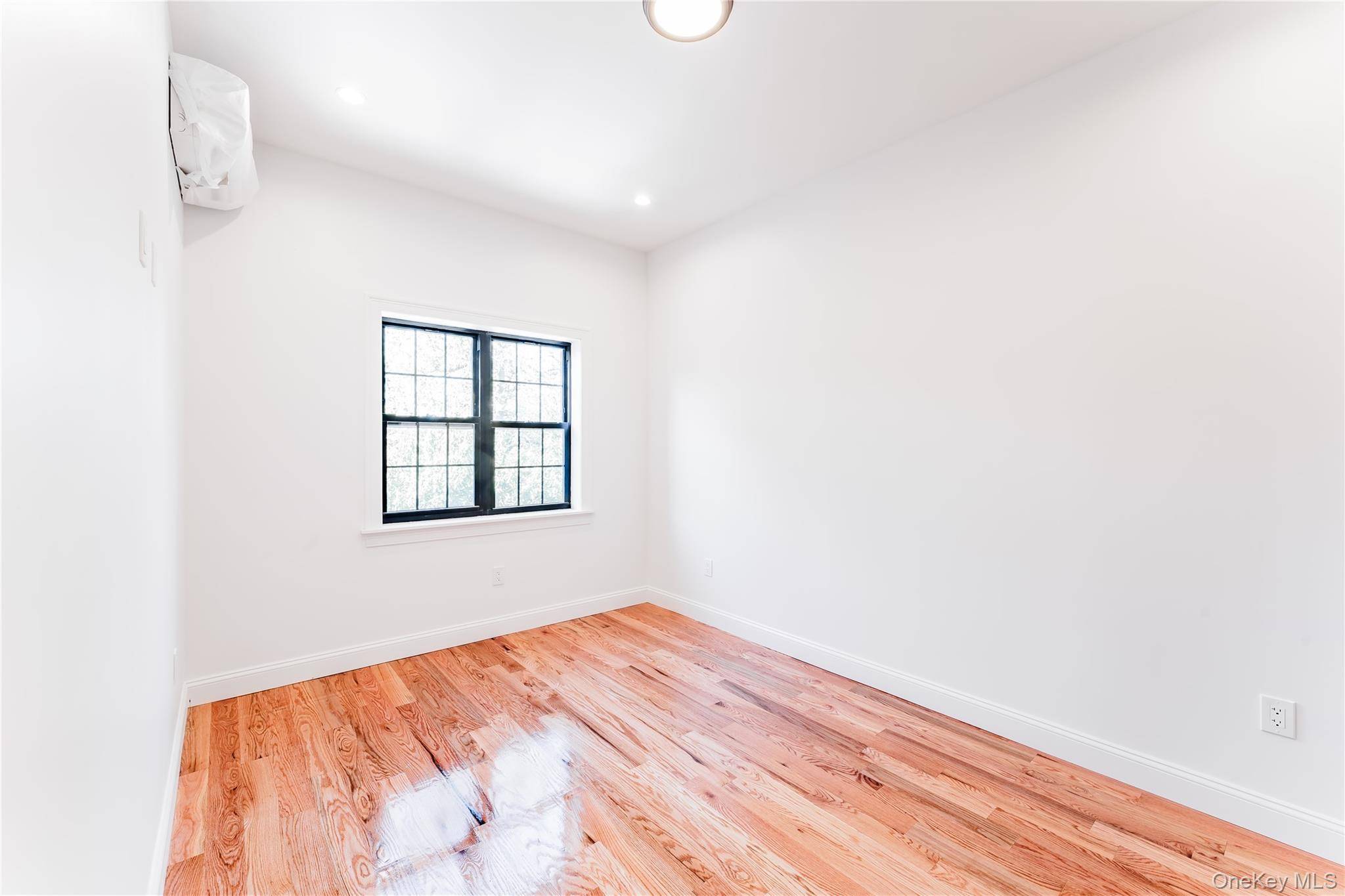 Casa de 3 Dormitorios en Venta en Brooklyn - Nueva York - EE. UU. - 7