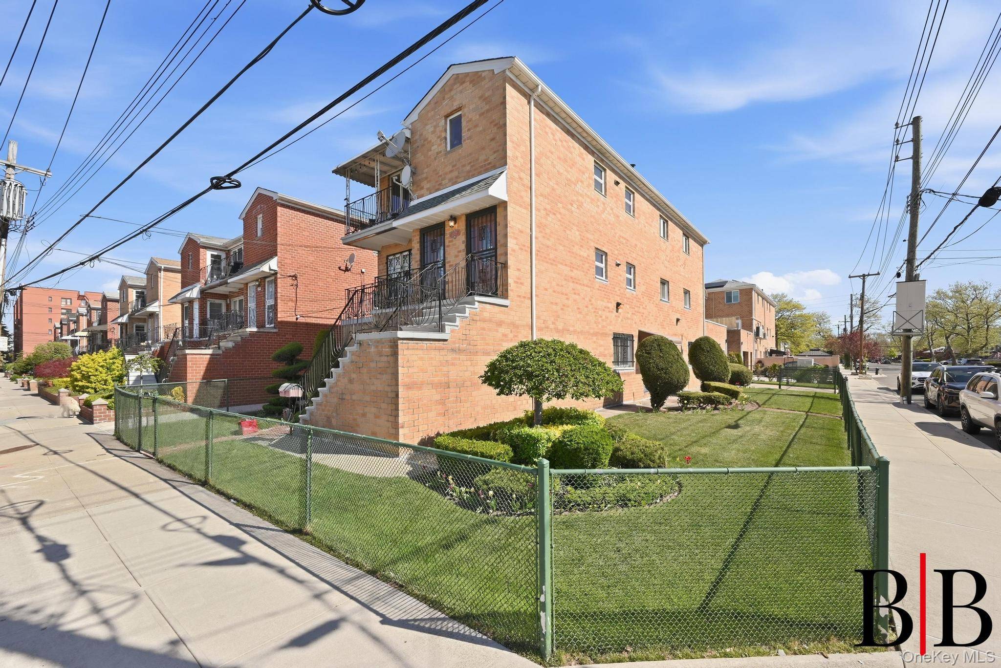 Casa com 3 Quartos à Venda em Brooklyn - Nova Iorque - EUA - 2