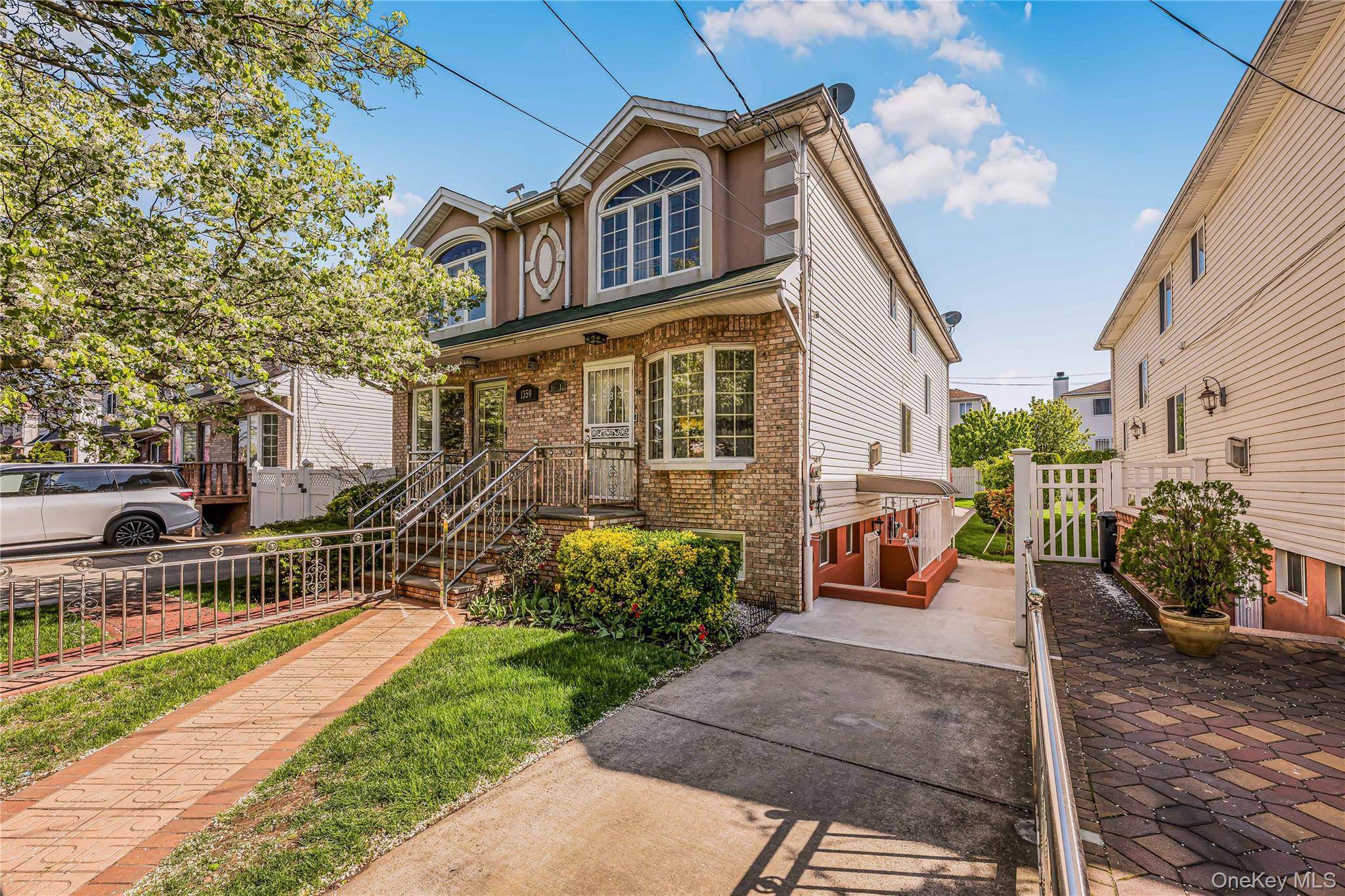 Casa com 3 Quartos à Venda em Brooklyn - Nova Iorque - EUA - 1