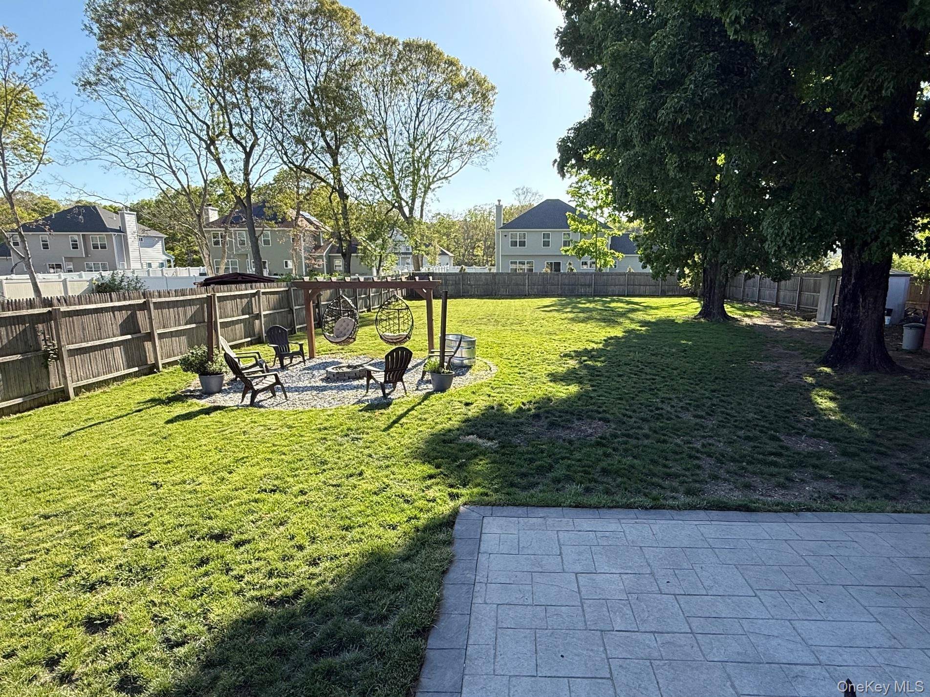 3 Bedroom Home for Sale in Centereach - New York - USA - 3