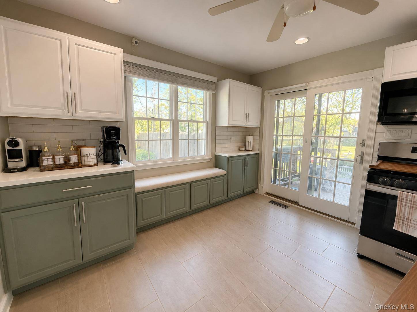 3 Bedroom Home for Sale in Centereach - New York - USA - 6